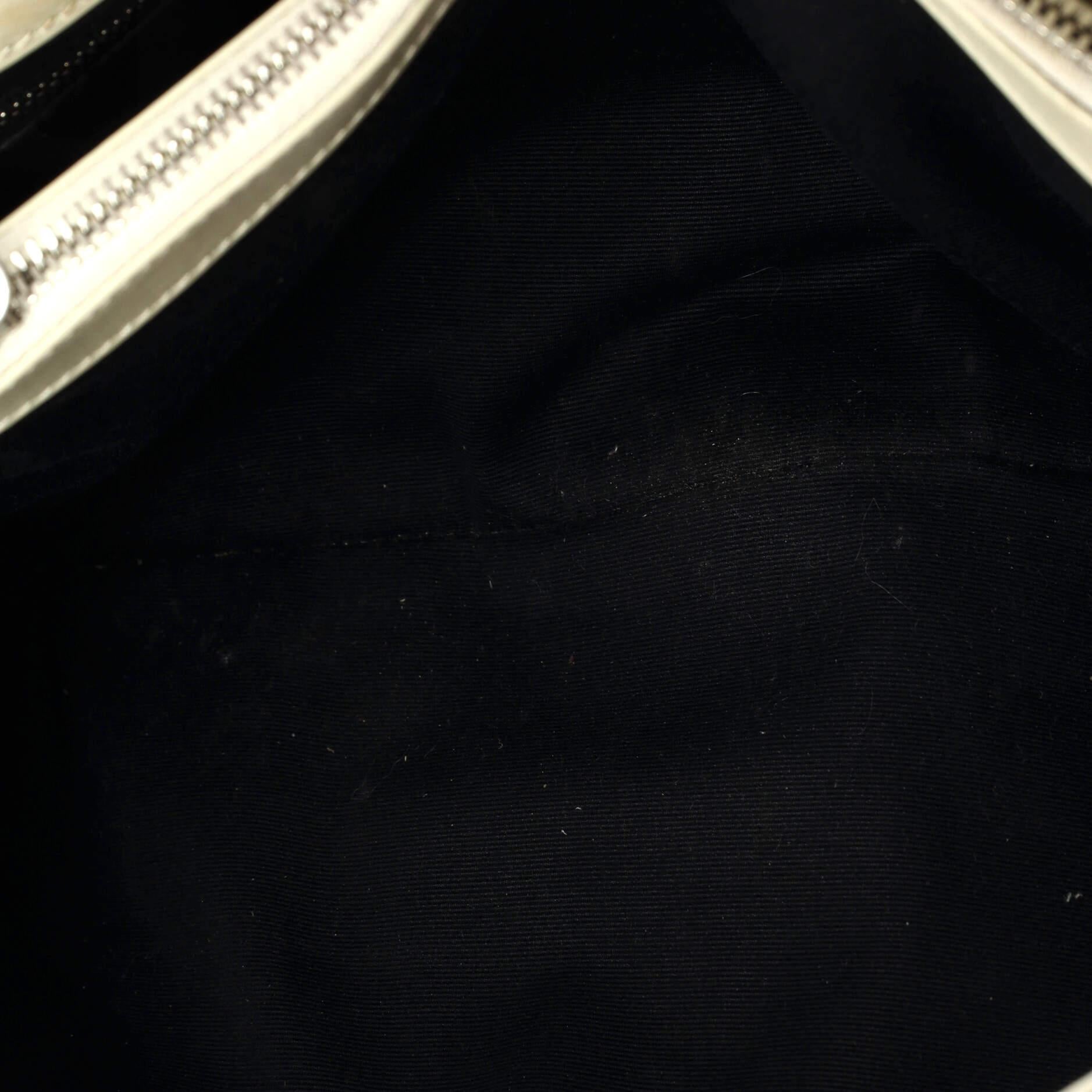 Saint Laurent Loulou Shoulder Bag Matelasse Chevron Leather Medium For Sale 1