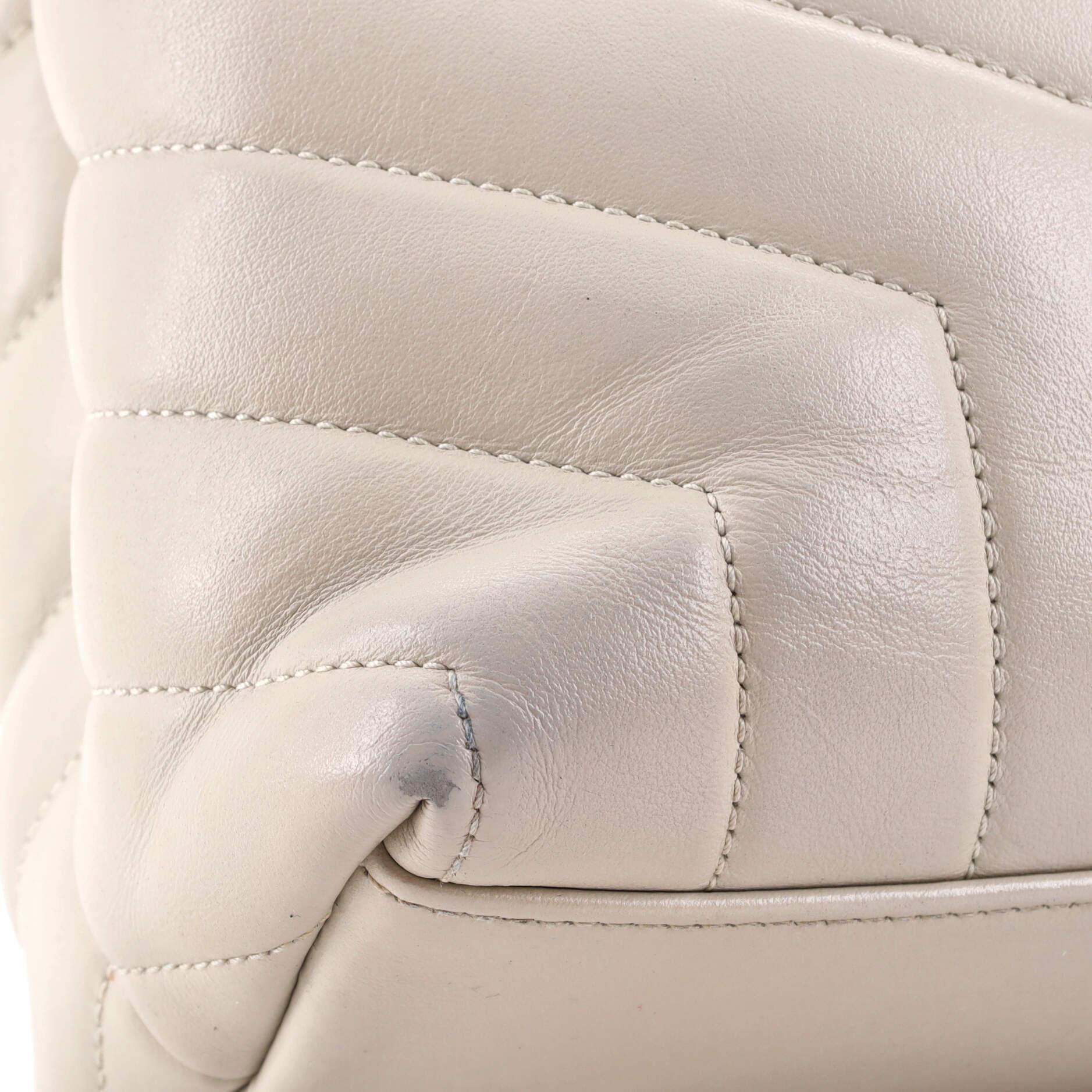 Saint Laurent Loulou Shoulder Bag Matelasse Chevron Leather Medium For Sale 3