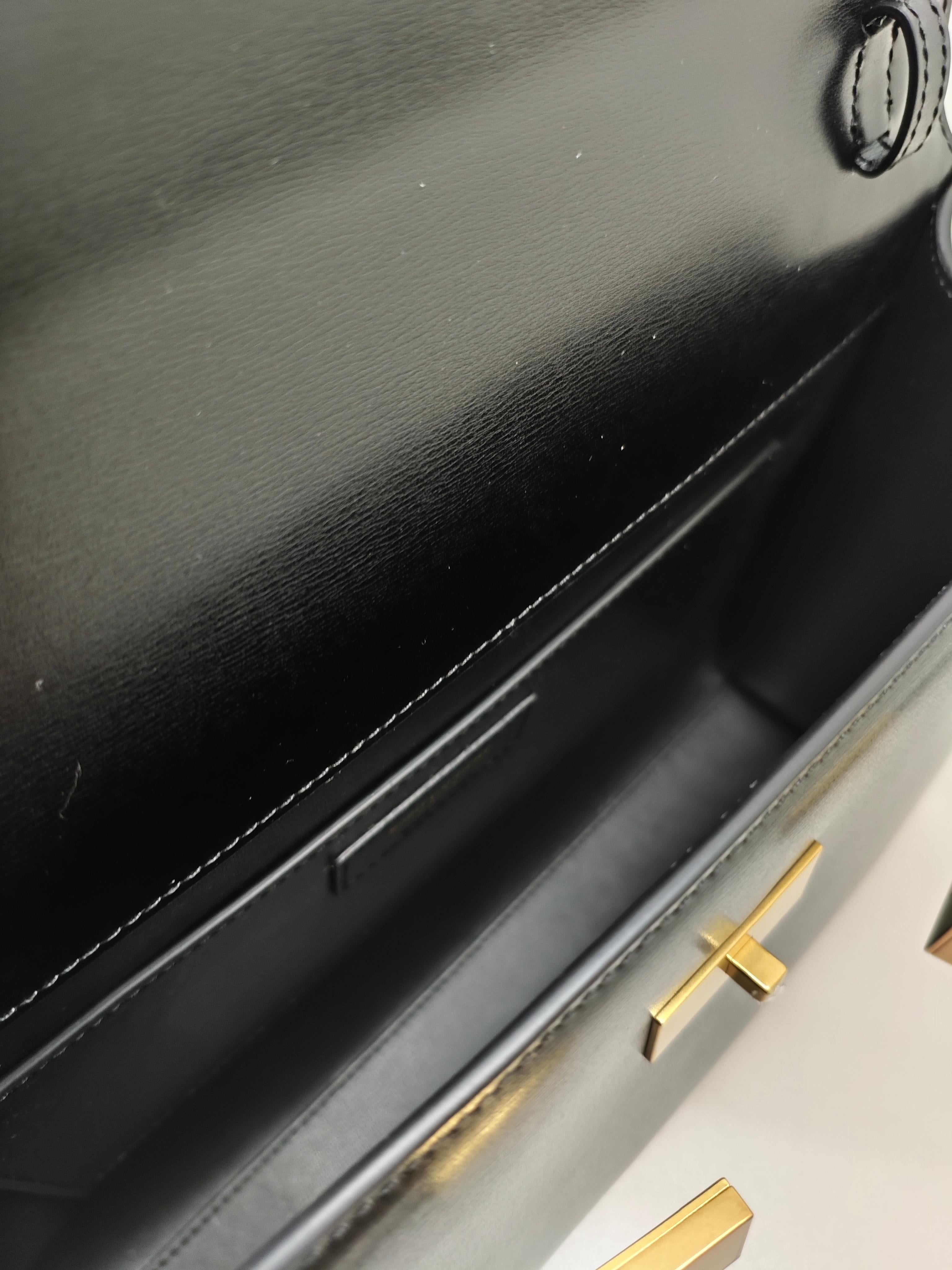 Saint Laurent Bolso de hombro mediano Manhattan en caja de piel en Excelente estado para la venta en PUTNEY, NSW