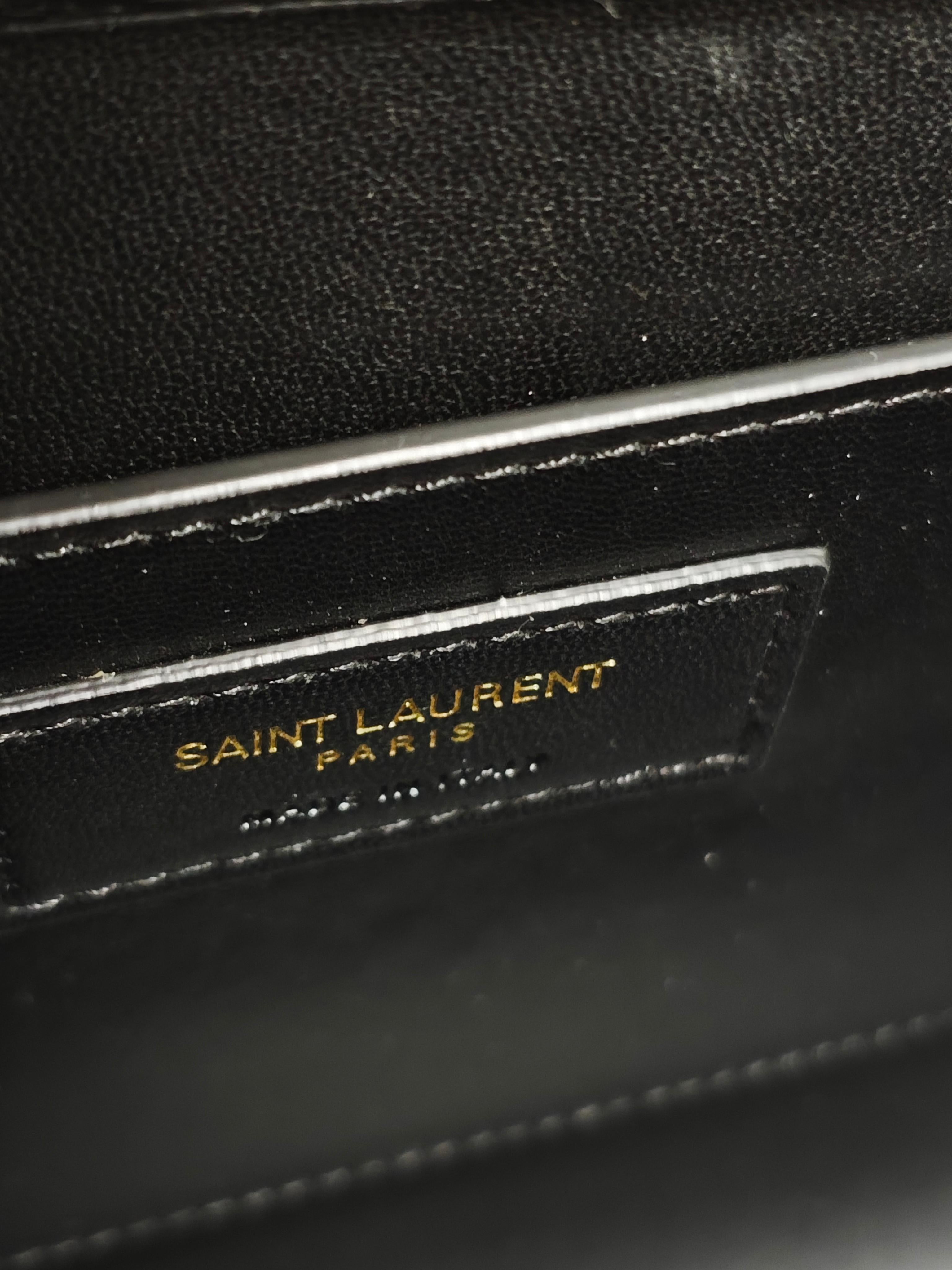 Saint Laurent Bolso de hombro mediano Manhattan en caja de piel en venta 1