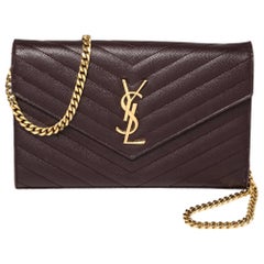 Saint Laurent Matelassé Leder Monogramm Umschlag Brieftasche auf Kette