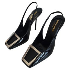 Saint Laurent Maxine Runway 115 – Escarpins à boucle en cuir verni, pointure EU 40/US 10