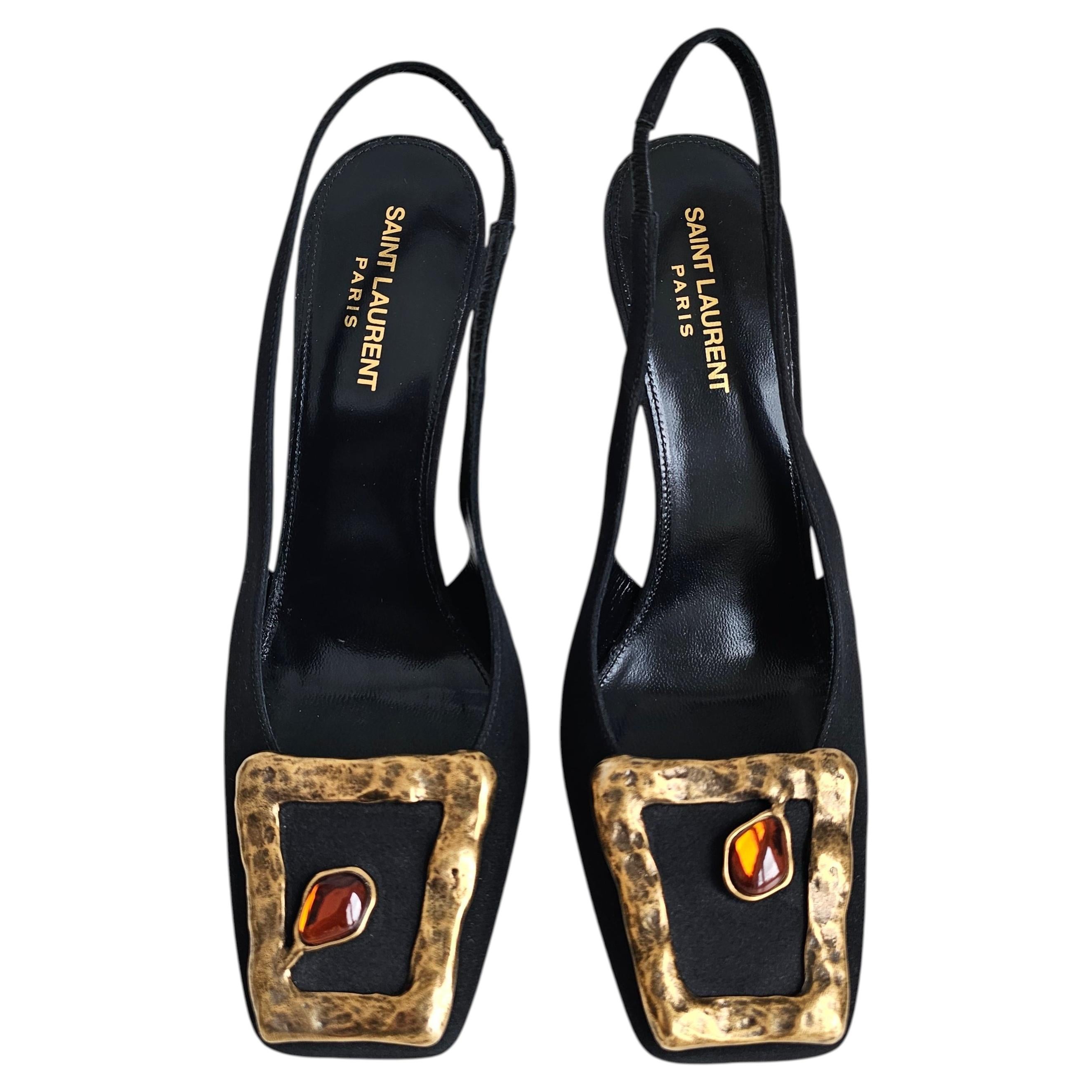 Will Saint Laurent boots stretch?