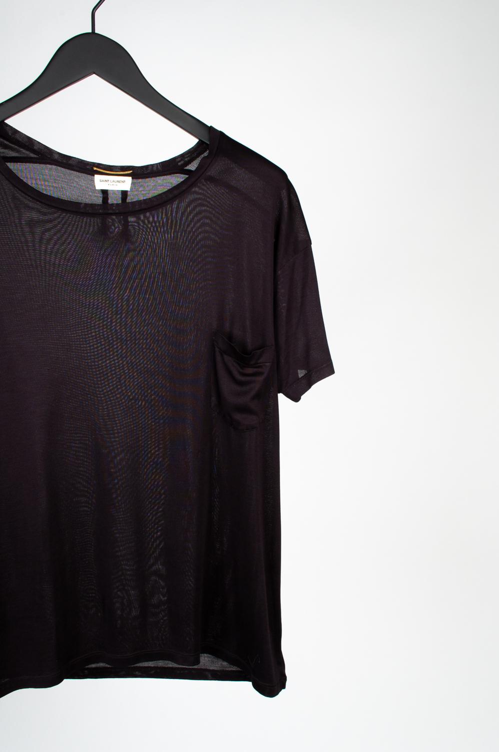 100% echt Saint Laurent Rundhalsausschnitt dünnes Sommer-T-Shirt 
Farbe: schwarz
(Eine tatsächliche Farbe kann ein wenig variieren aufgrund individueller Computer-Bildschirm Interpretation)
MATERIAL: unbekannt fehlendes Pflegeetikett
Tag Größe: