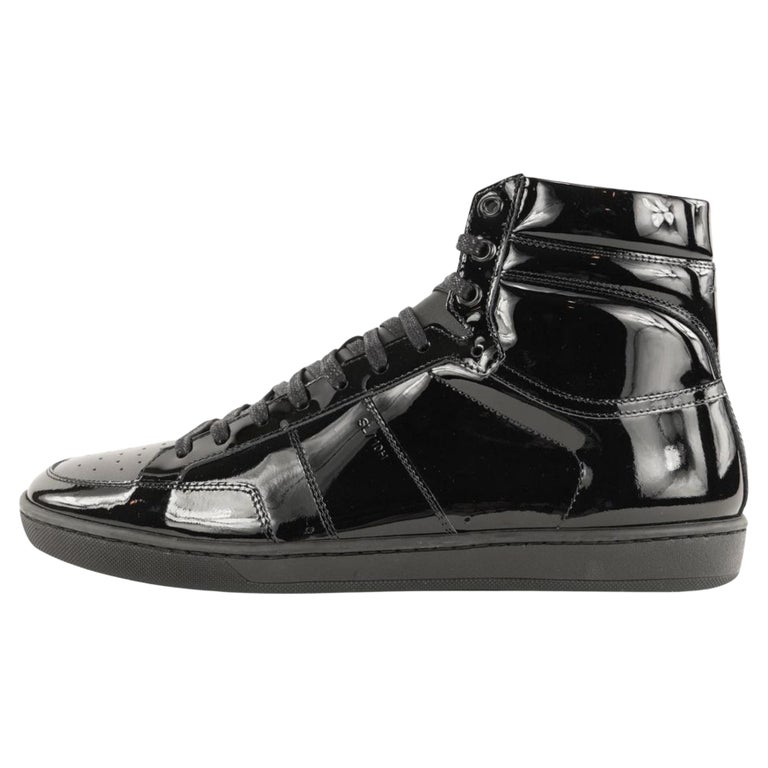 Saint Laurent Men's 43 Patent Signature Classic High Top Sneaker 2YSL128 For Sale at 1stDibs | cruise studded hi sneakers, court classic shoes, patent leather high tops