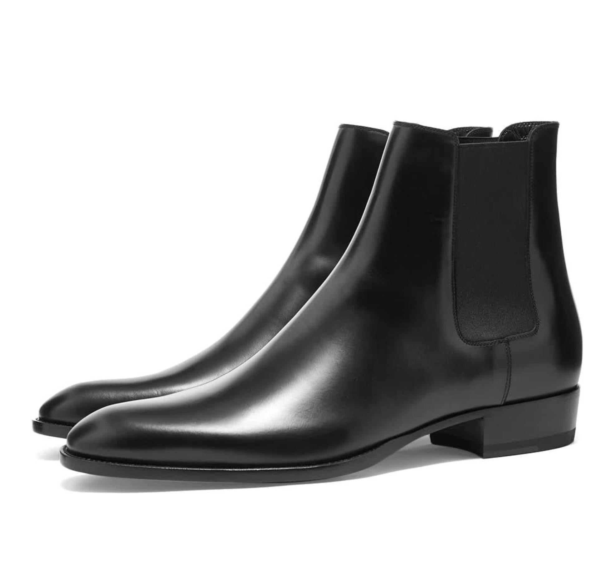 Saint Laurent Mens Black Smooth Leather Wyatt 30 Chelsea Boot

Saint Laurent takes on the iconic Chelsea boot with its signature rock ‘n’ roll style with the Wyatt boot. It’s crafted in Italy with soft calfskin leather and has a 30mm heel. Brand