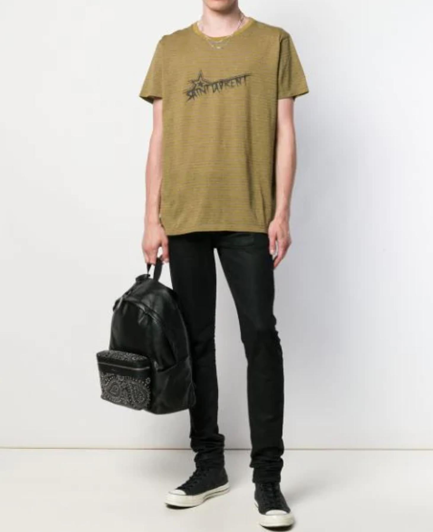 Saint Laurent Mens Khaki Green Striped Logo Print T-Shirt

This striped cotton T-shirt from Saint Laurent is detailed with the brand’s logo to the front. Featuring a striped print, a logo to the chest, a crew neck, short sleeves and a straight hem.