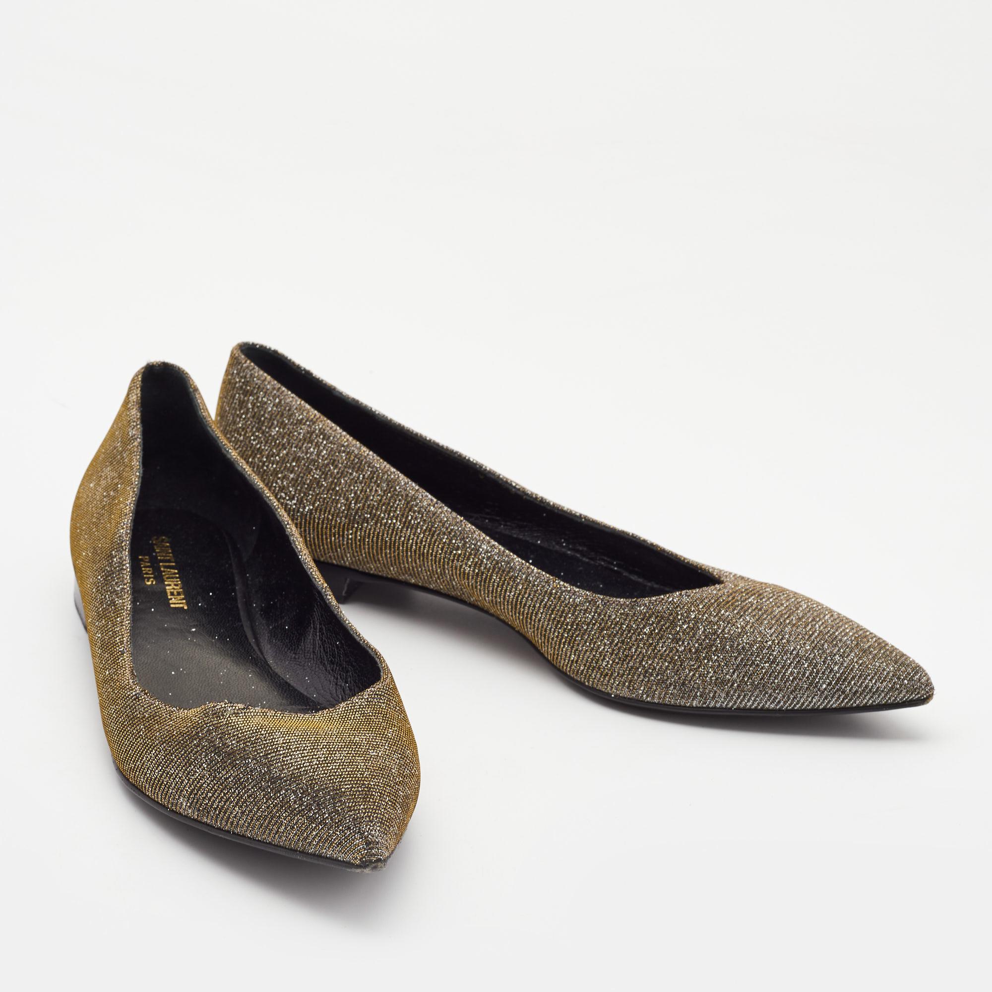 Saint Laurent - Ballerines à bout pointu en tissu lurex métallisé, taille 38,5 Bon état - En vente à Dubai, Al Qouz 2
