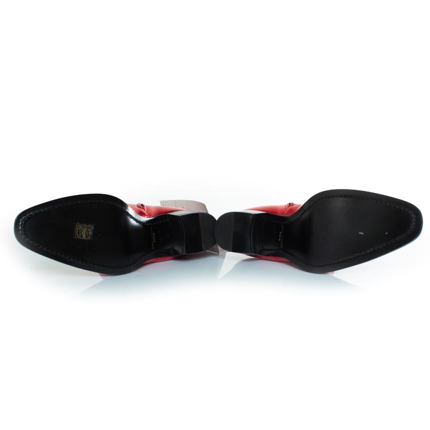 Rosso Saint Laurent, Stivali Wyatt rosso metallizzato in vendita