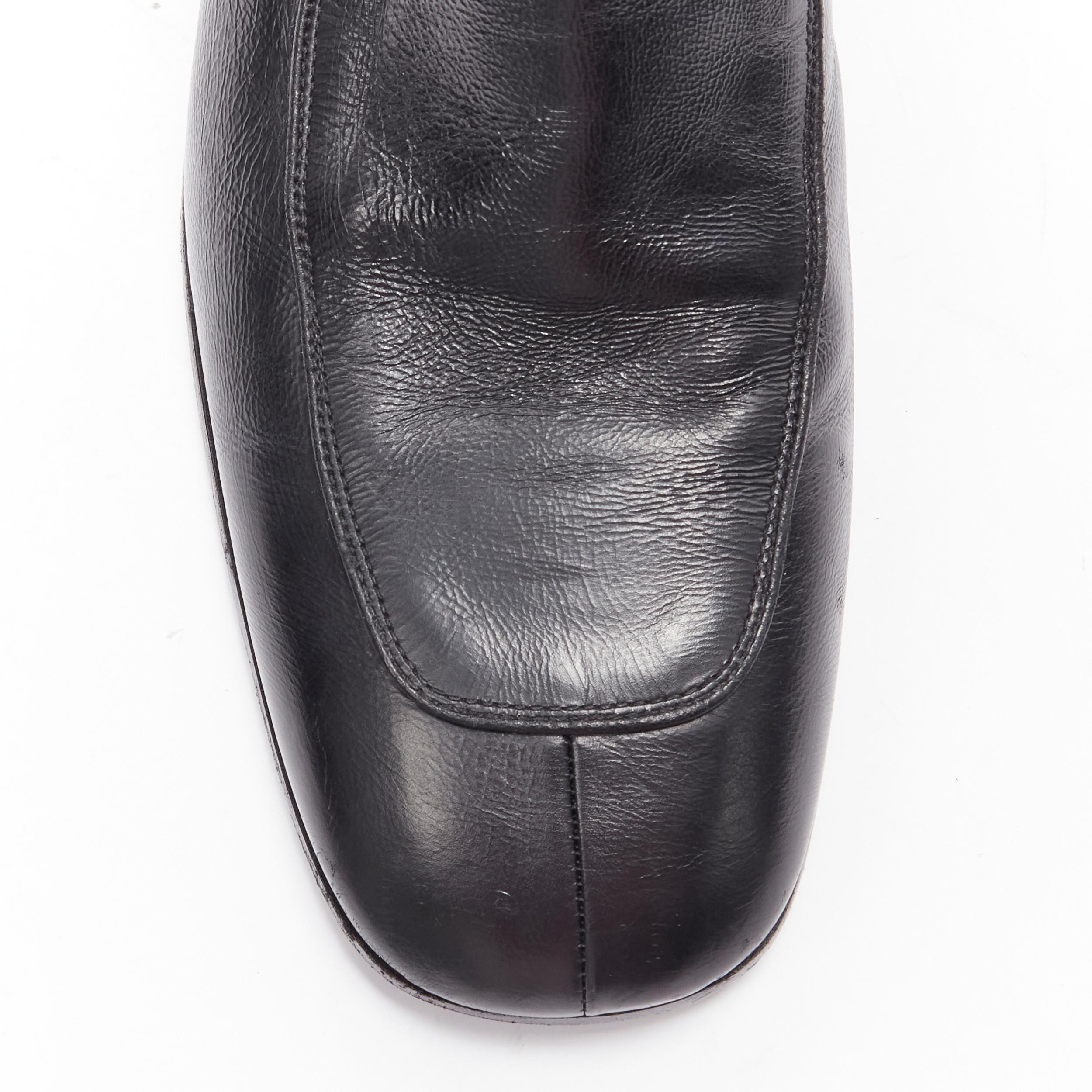 SAINT LAURENT Miles 30 Age Bootie Baby Eighty noir botte à bout carré EU44 en vente 3