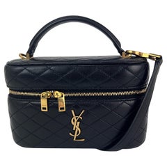 Saint Laurent Mini Gabis, borsa a tracolla trapuntata in pelle d'agnello con custodia Vanity