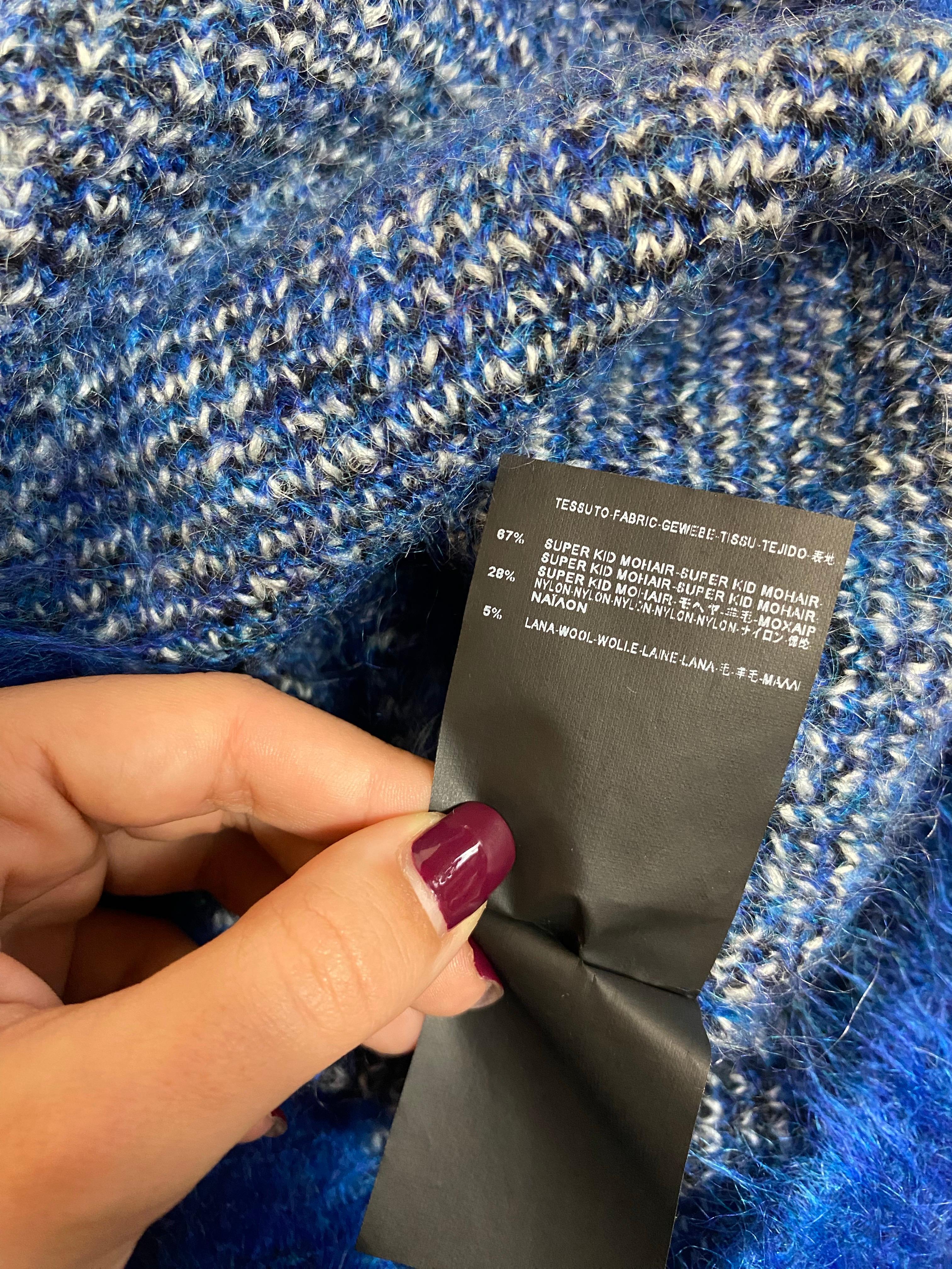 Saint Laurent Pullover aus blauem Mohair im Angebot 7