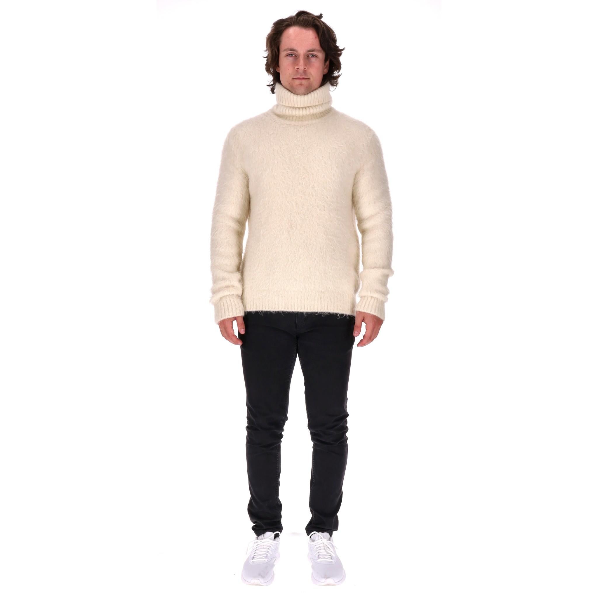 Saint Laurent Mohair & Wool Blend Jumper

Ivory jumper crafted in mohair and wool blend.

Designed with roll neck, long sleeves and straight fit.

Rrp Approx. £800

Size – XL

Condition – Very Good

Composition – 35% Mohair, 35% Wool, 27% Polyamide,