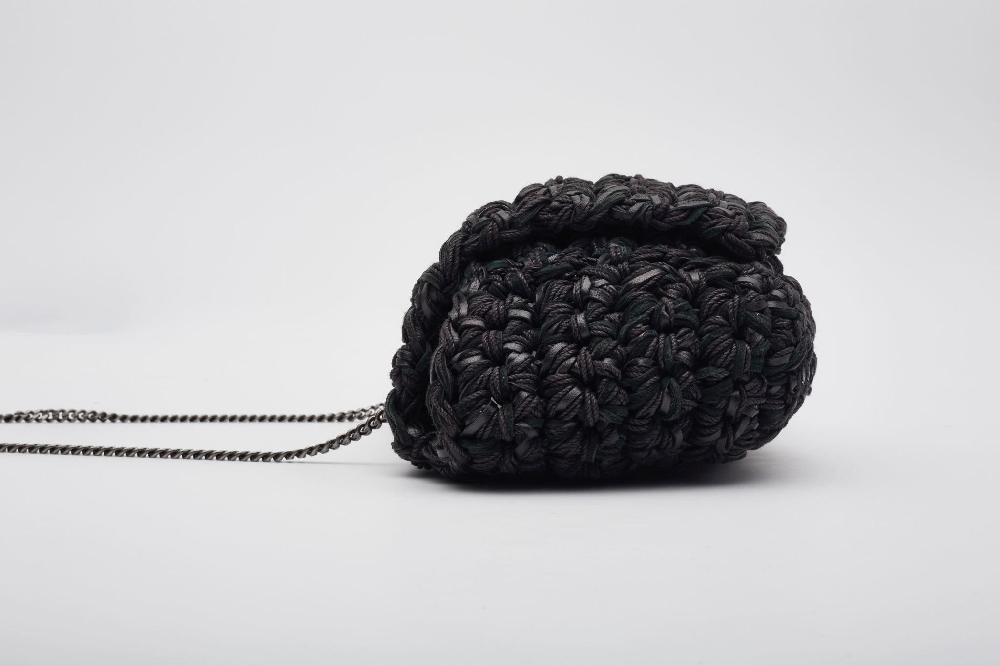 Women's Saint Laurent Monogram Raffia Kate Shoulder Bag Medium For Sale