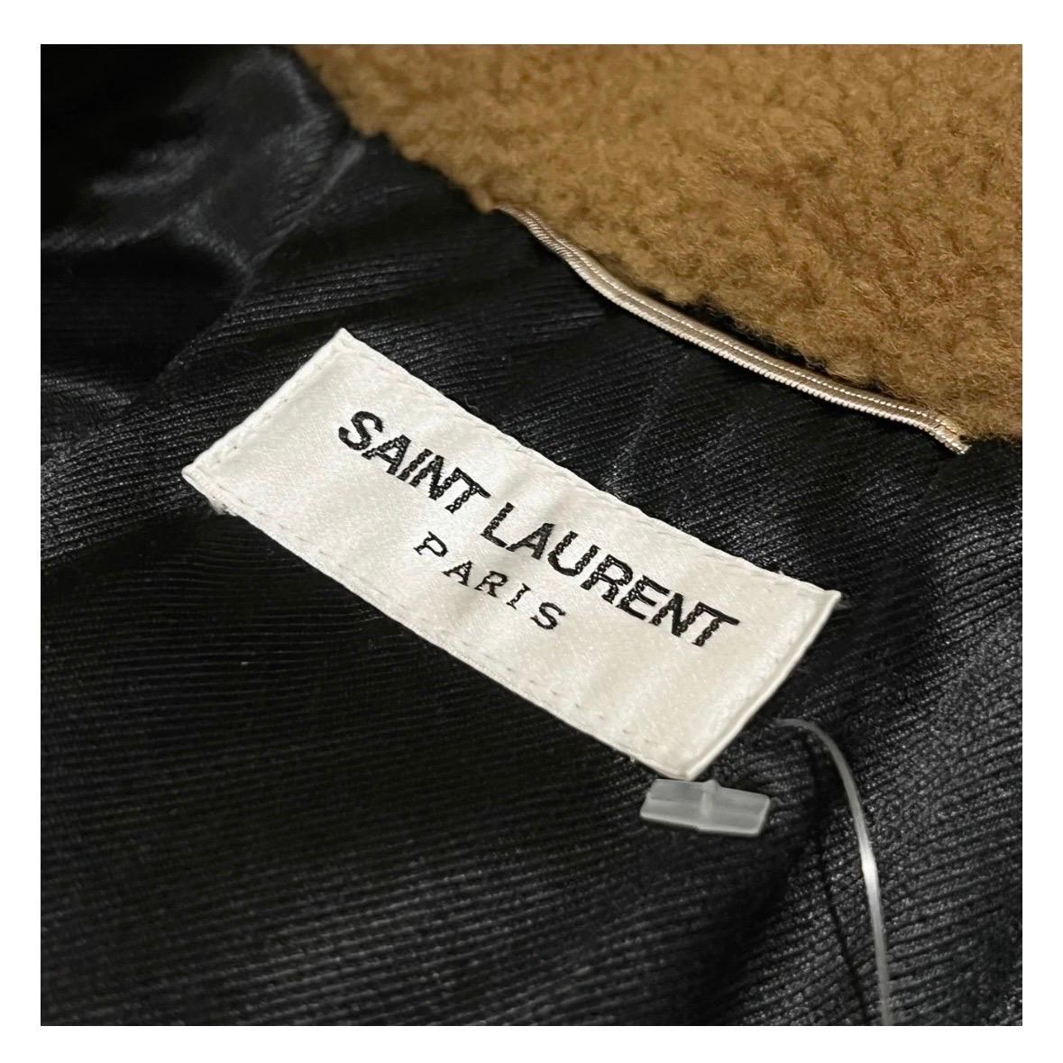 Saint Laurent - Veste de moto en cuir de mouton avec veste en peau de mouton Bon état - En vente à Los Angeles, CA
