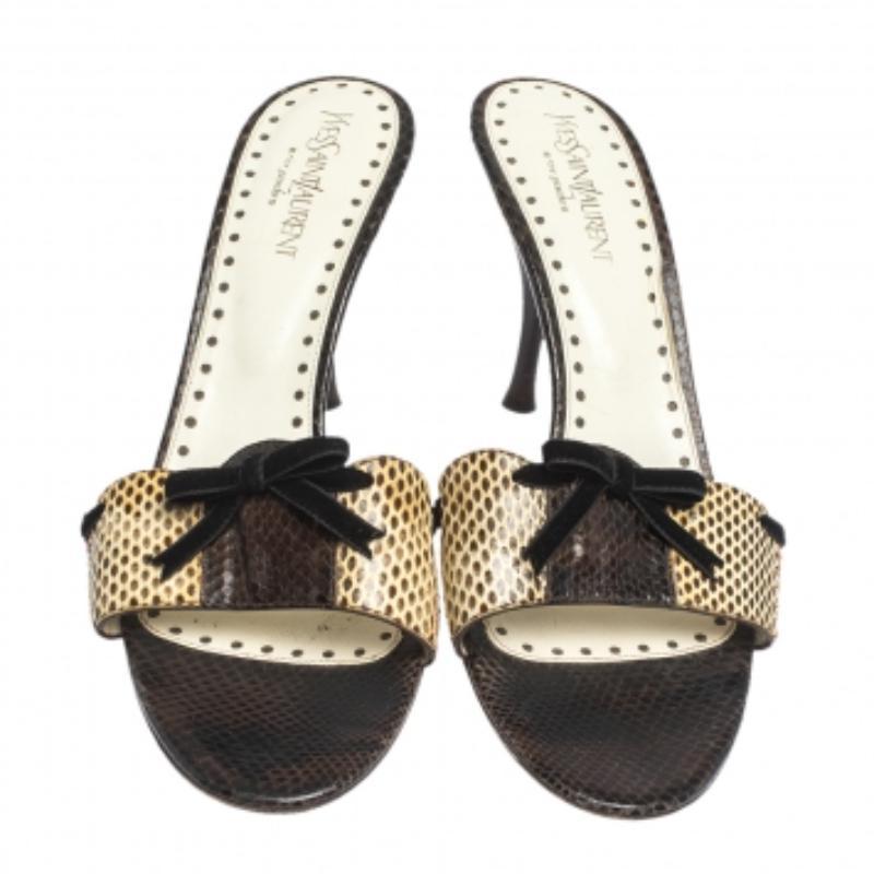 Noir Saint Laurent - Sandales avec nœud en peau de serpent multicolore - Taille 40,5 en vente