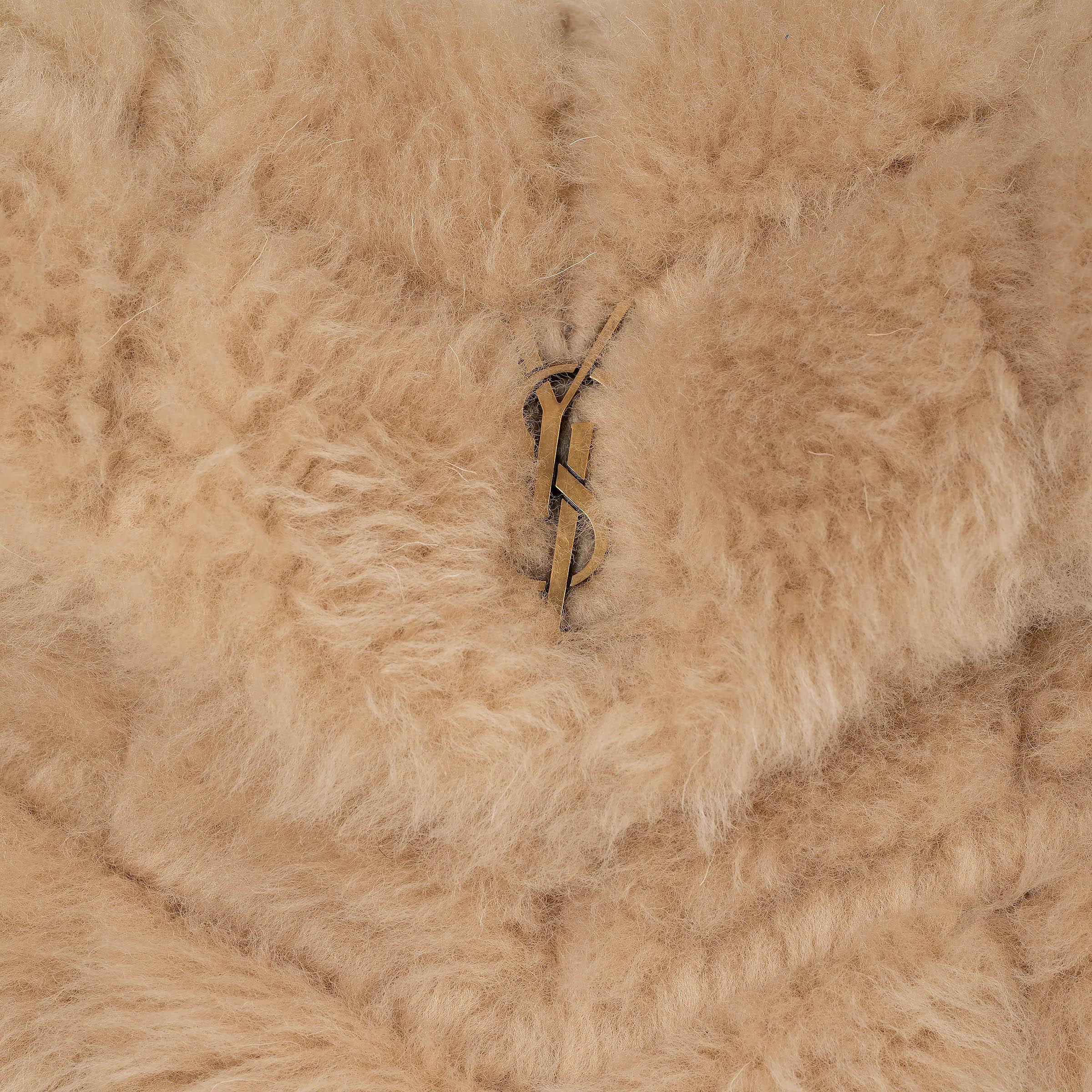 SAINT LAURENT natural beige SHEARLING FUR 2021 SMALL PUFFER Clutch Bag For Sale 1