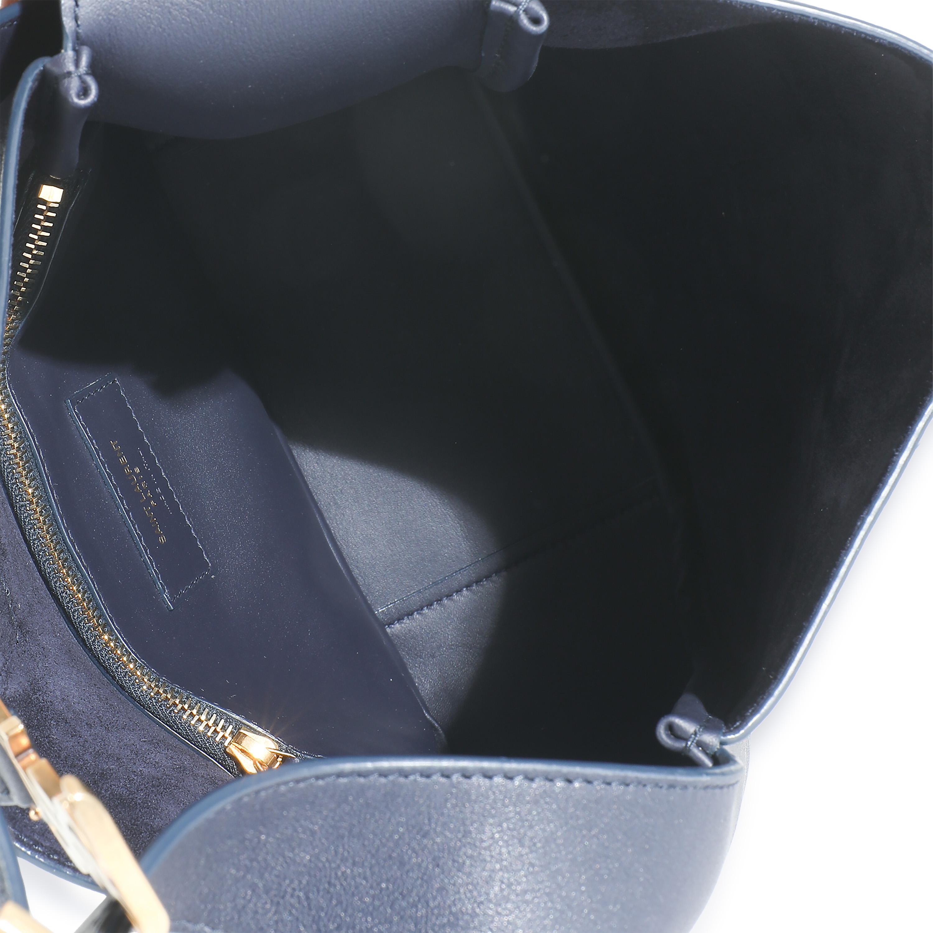 Saint Laurent Navy Smooth Calfskin Small Le 5 a 7 Hobo For Sale 2