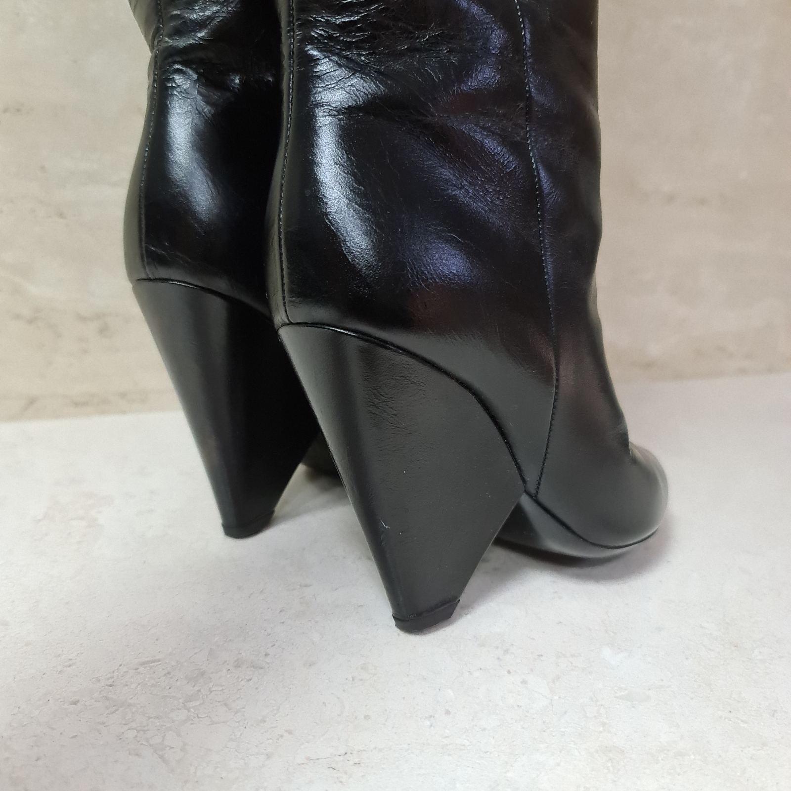 SAINT LAURENT Niki Black Leather Knee Boots  In Good Condition For Sale In Krakow, PL