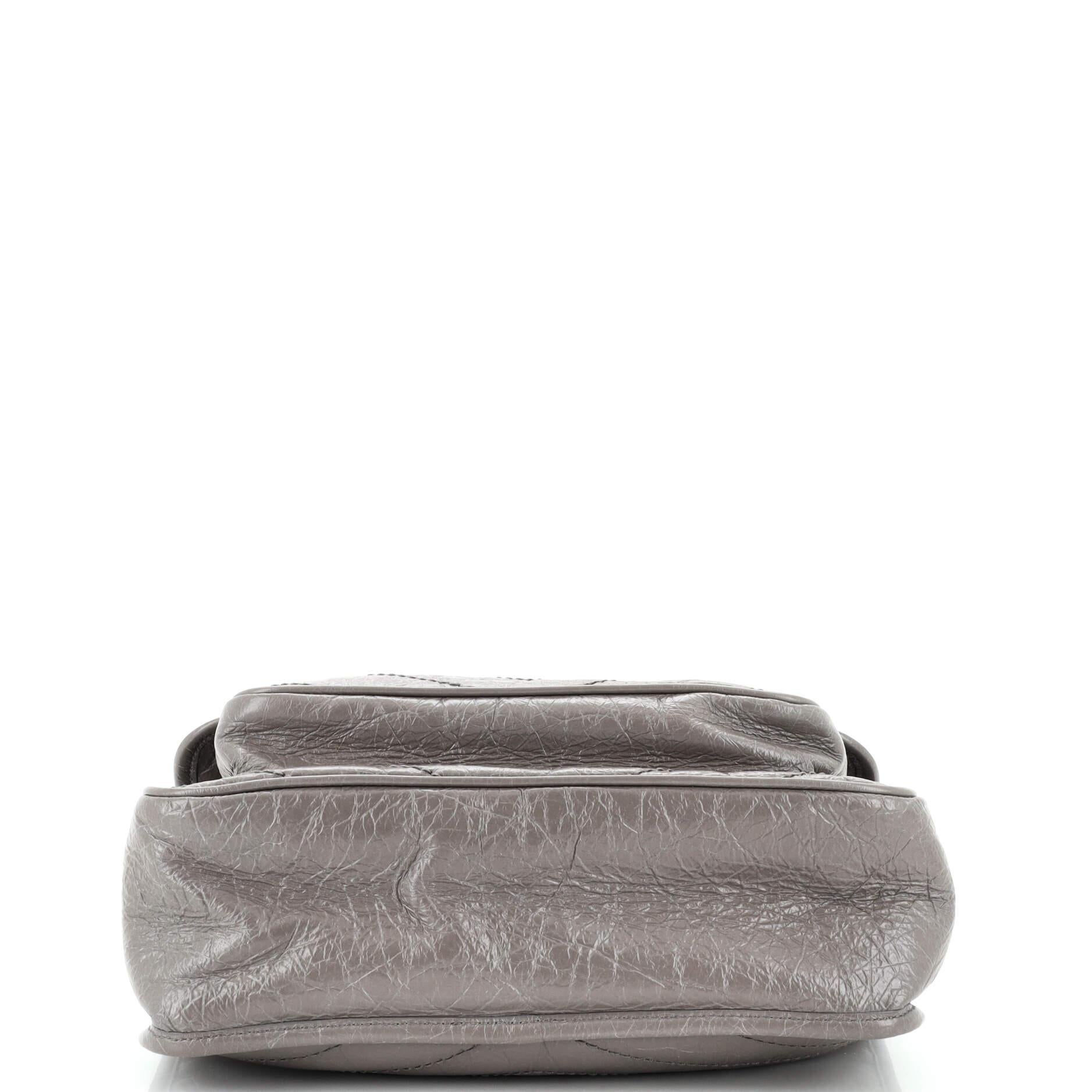Women's or Men's Saint Laurent Niki Chain Flap Bag Matelasse Chevron Leather Medium