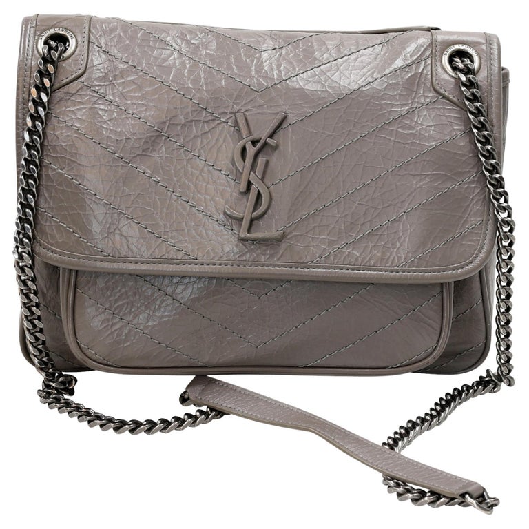 Saint Laurent Niki Medium Quilted Crinkled Fog Gray Crossbody Bag  SL-B1103P-A001 For Sale at 1stDibs