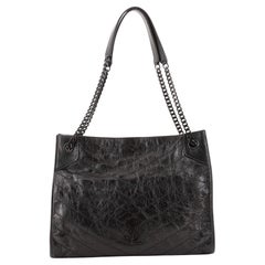 Saint Laurent Niki Einkaufstasche Matelasse aus Chevron-Leder Medium