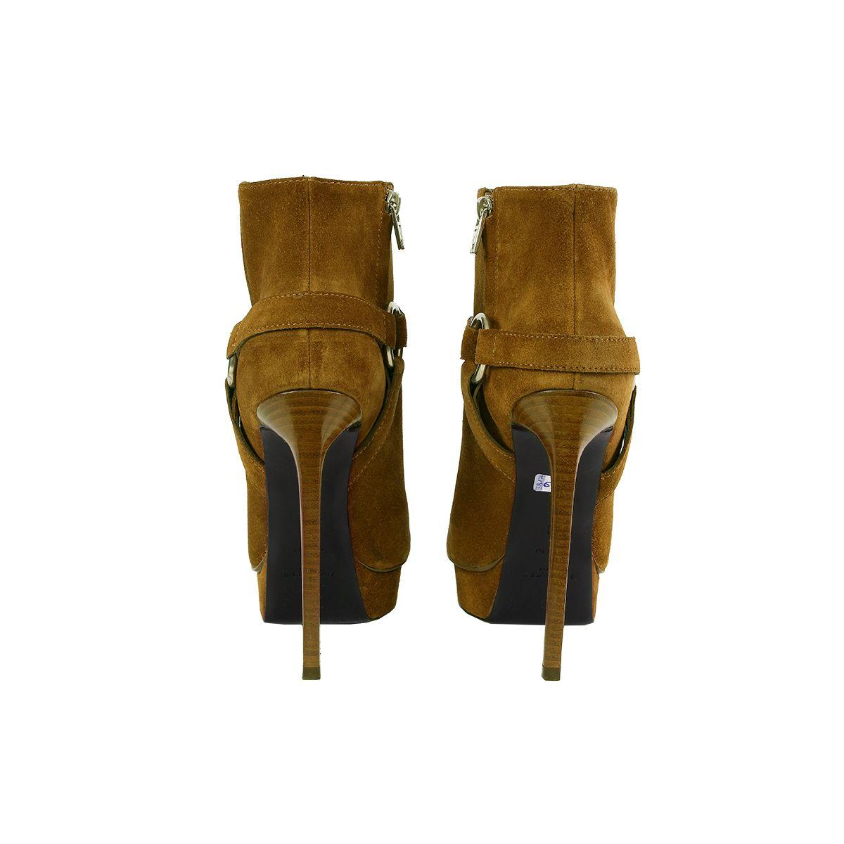 100% authentic Saint Lauren Janis Harness Platform ankle boots in dark ochre suede. Open with zipper on the inside. Brand new.

Imprinted Size	38
Shoe Size	38
Inside Sole	27cm (10.5in)
Width	7cm (2.7in)
Heel	14cm (5.5in)
Platform:	2.5cm