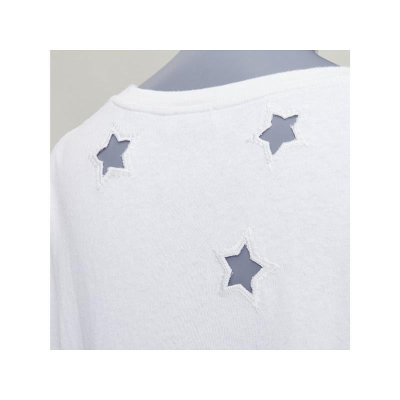 SAINT LAURENT - T-shirt décontracté en coton écru brodé d'étoiles et de découpes
Référence : NKLL/A00564
Marque : Saint Laurent
Designer : Anthony Vaccarello
MATERIAL : Semblable à du coton
Couleur : Whiting
Motif : Solide
Fermeture :