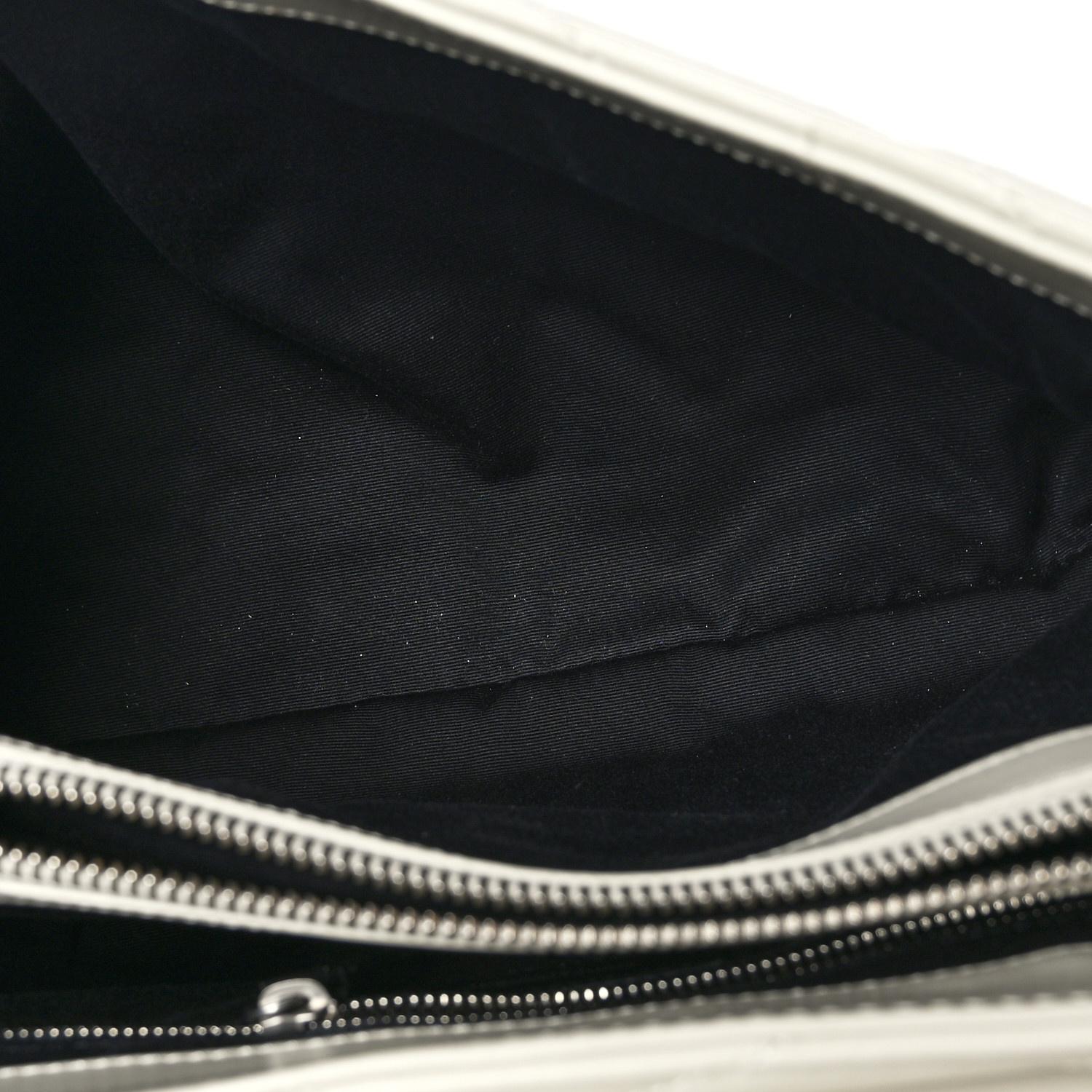 Saint Laurent Off-white Matelassé Leather Loulou Shoulder Bag Medium For Sale 2