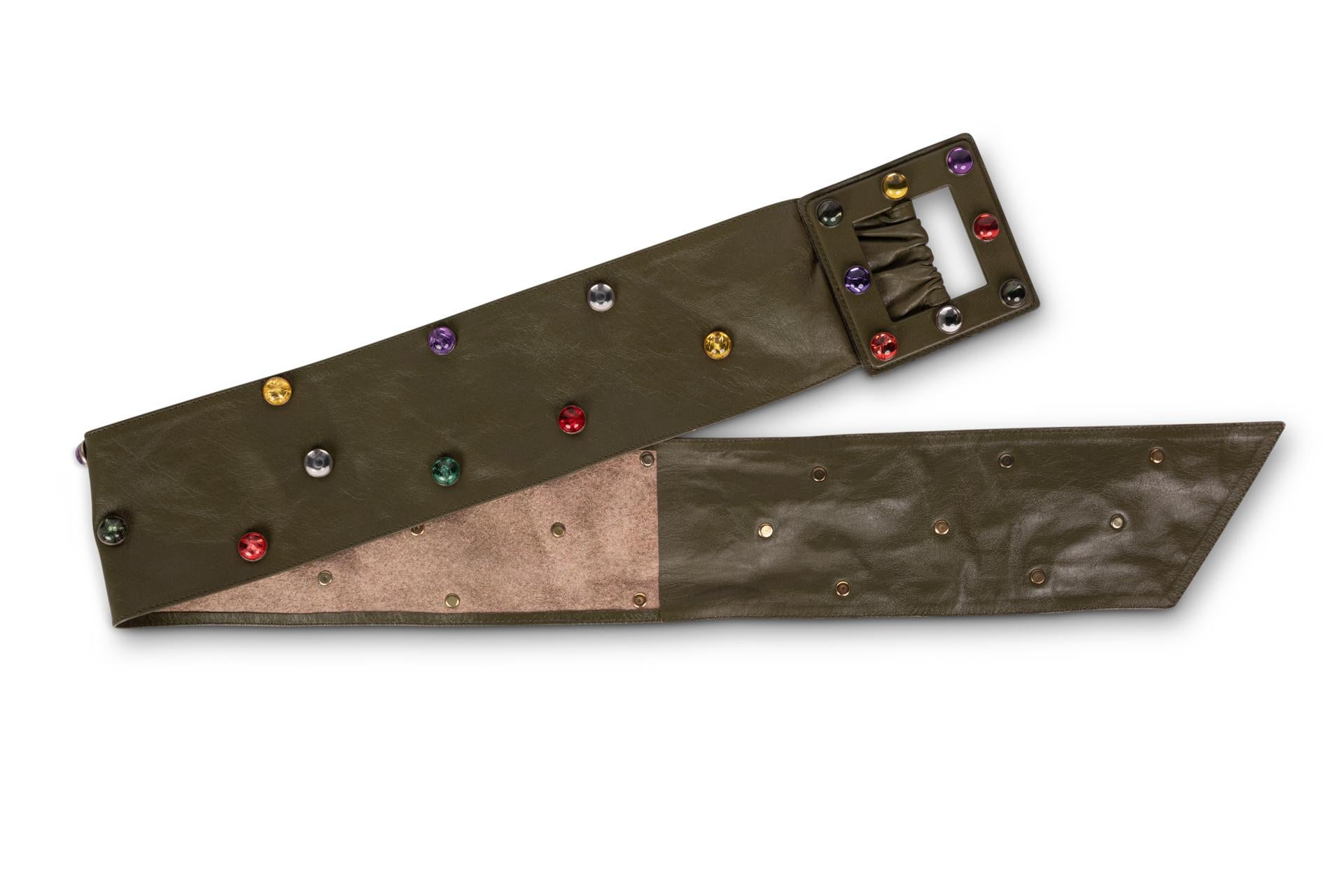 Saint Laurent large ceinture en cuir vert olive YSL, années 1980 en vente 3