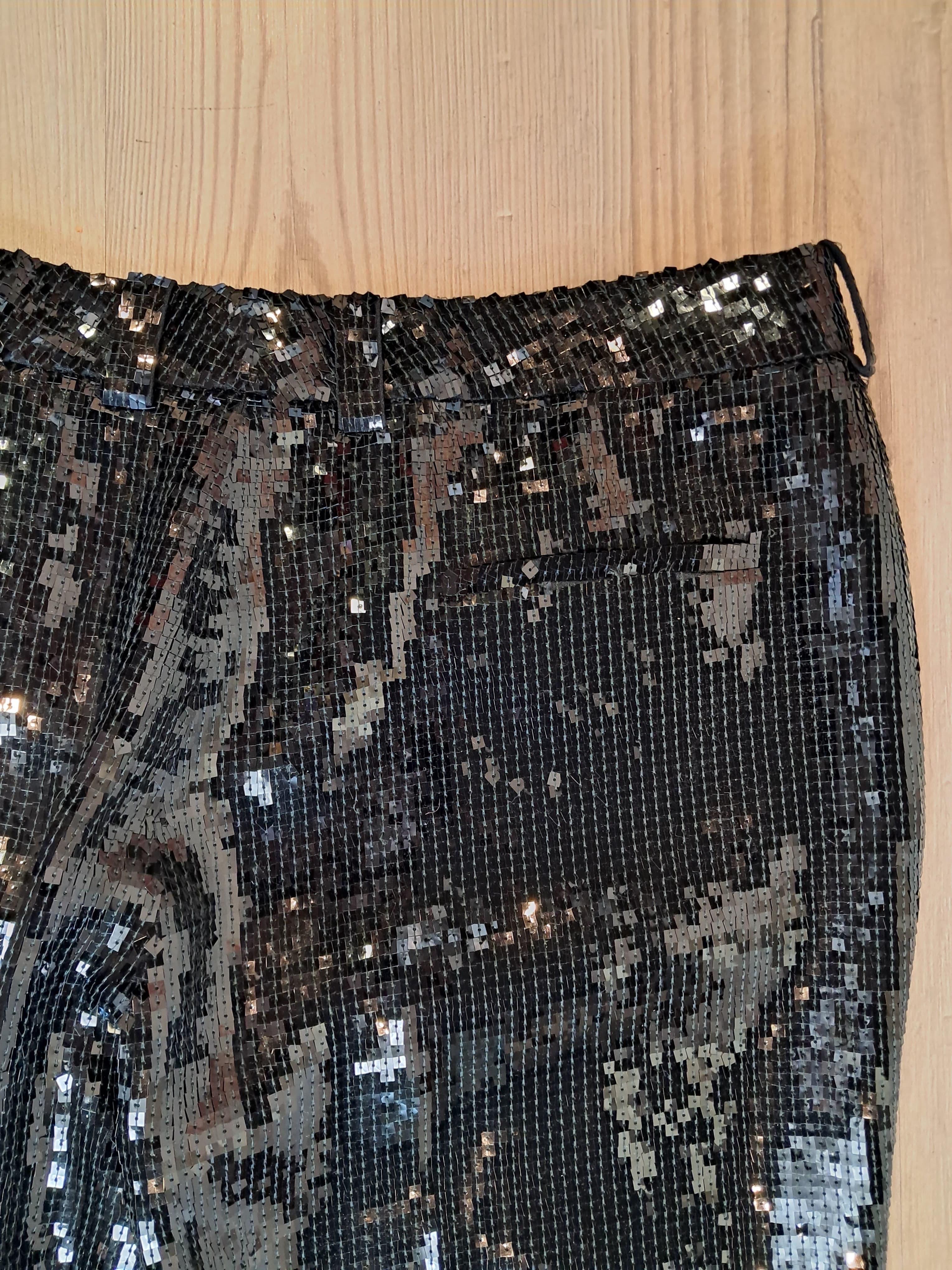 Saint Laurent Hose aus Pailletten. für Damen oder Herren im Angebot