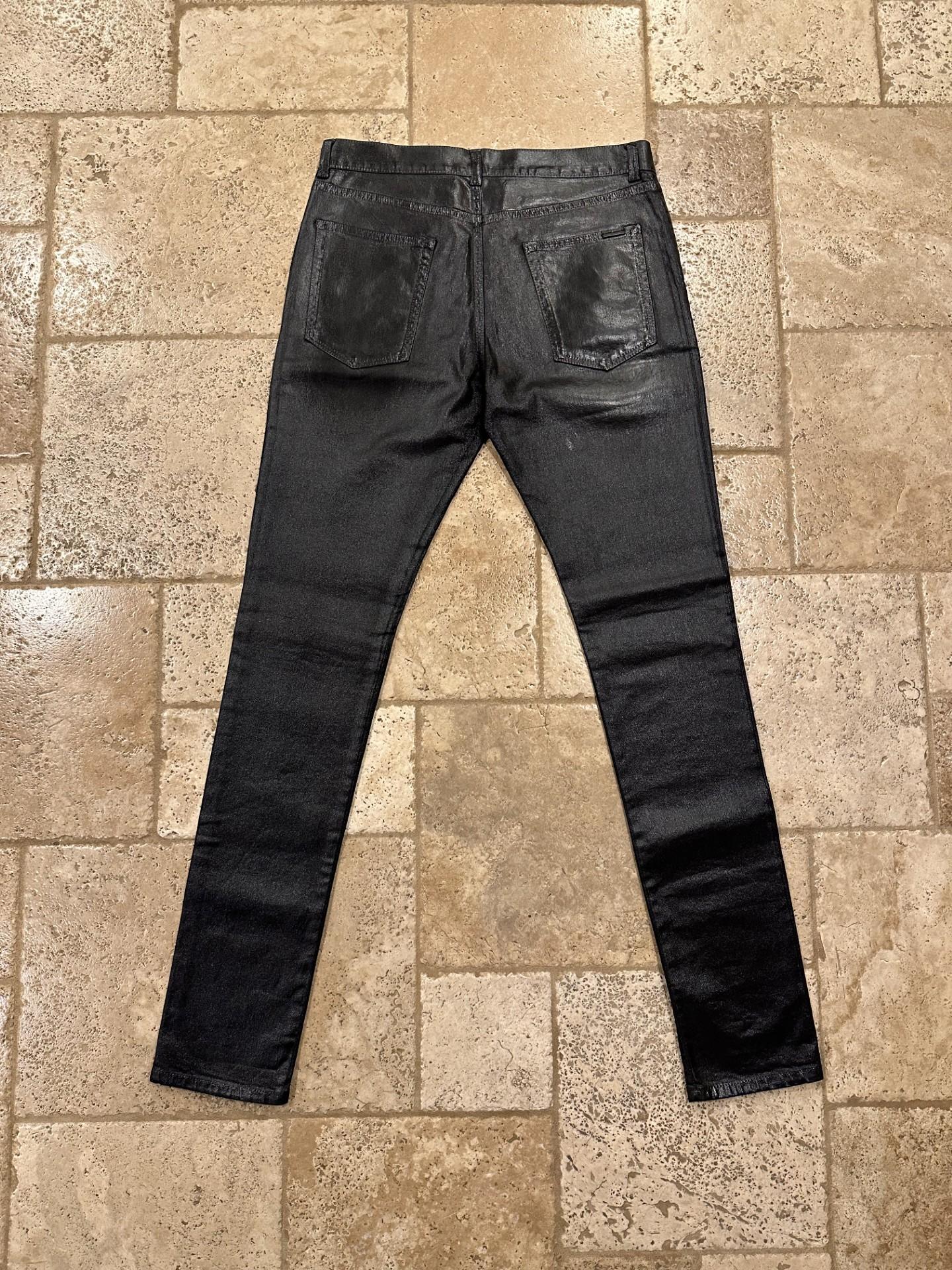 Saint Laurent Paris 2020 D24 Oil Coated Black Denim For Sale at