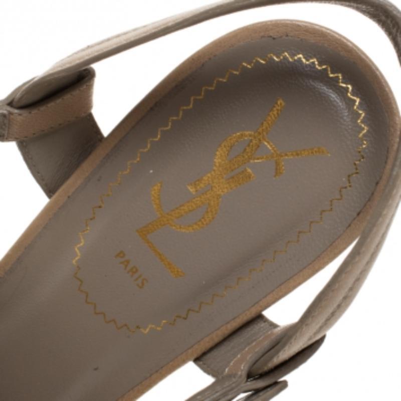 Saint Laurent Paris Sandales à plateforme en cuir et galuchat beige Taille 40.5 en vente 1