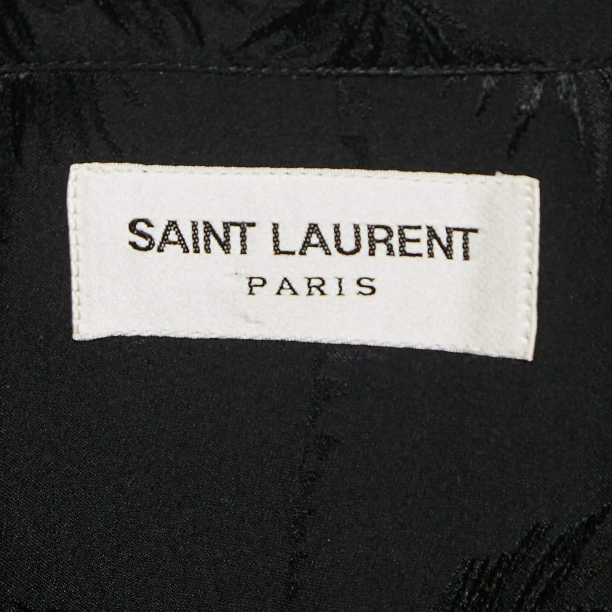Saint Laurent Paris - Camicia con bottoni in seta jacquard nera M. In condizioni buone in vendita a Dubai, Al Qouz 2