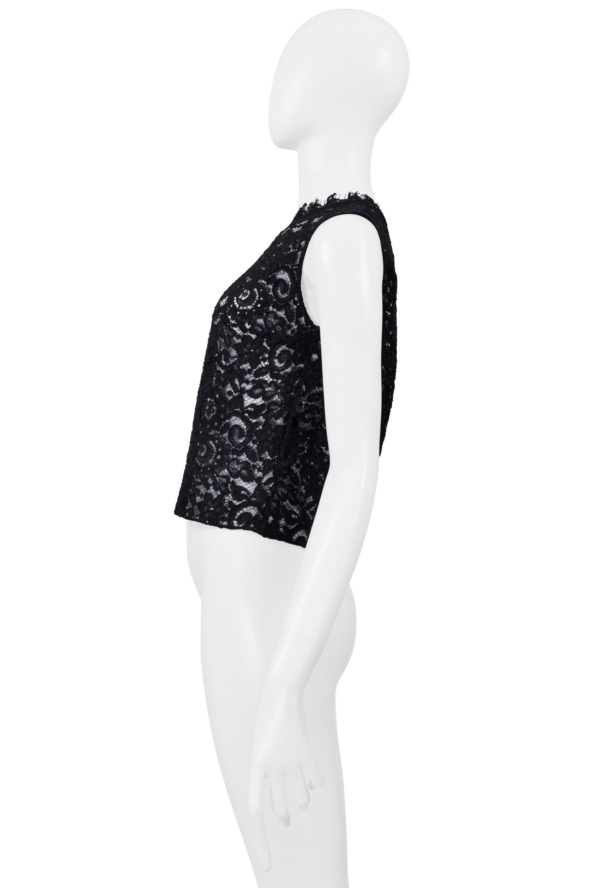 Nero Saint Laurent Paris - Top a conchiglia in pizzo nero in vendita