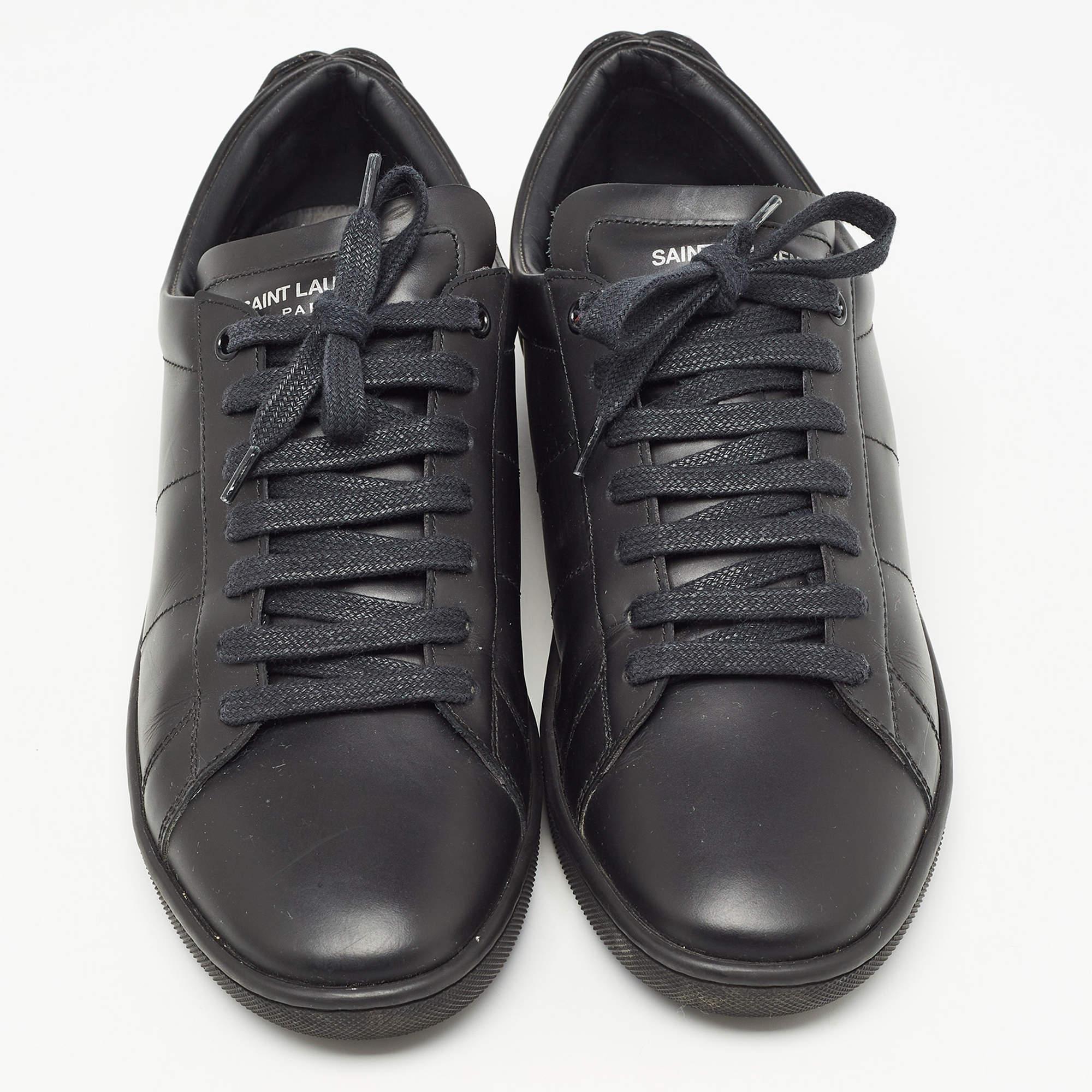 Saint Laurent Paris Black Leather Court Classic Lips Low Top Sneakers Size 40.5 In Good Condition In Dubai, Al Qouz 2