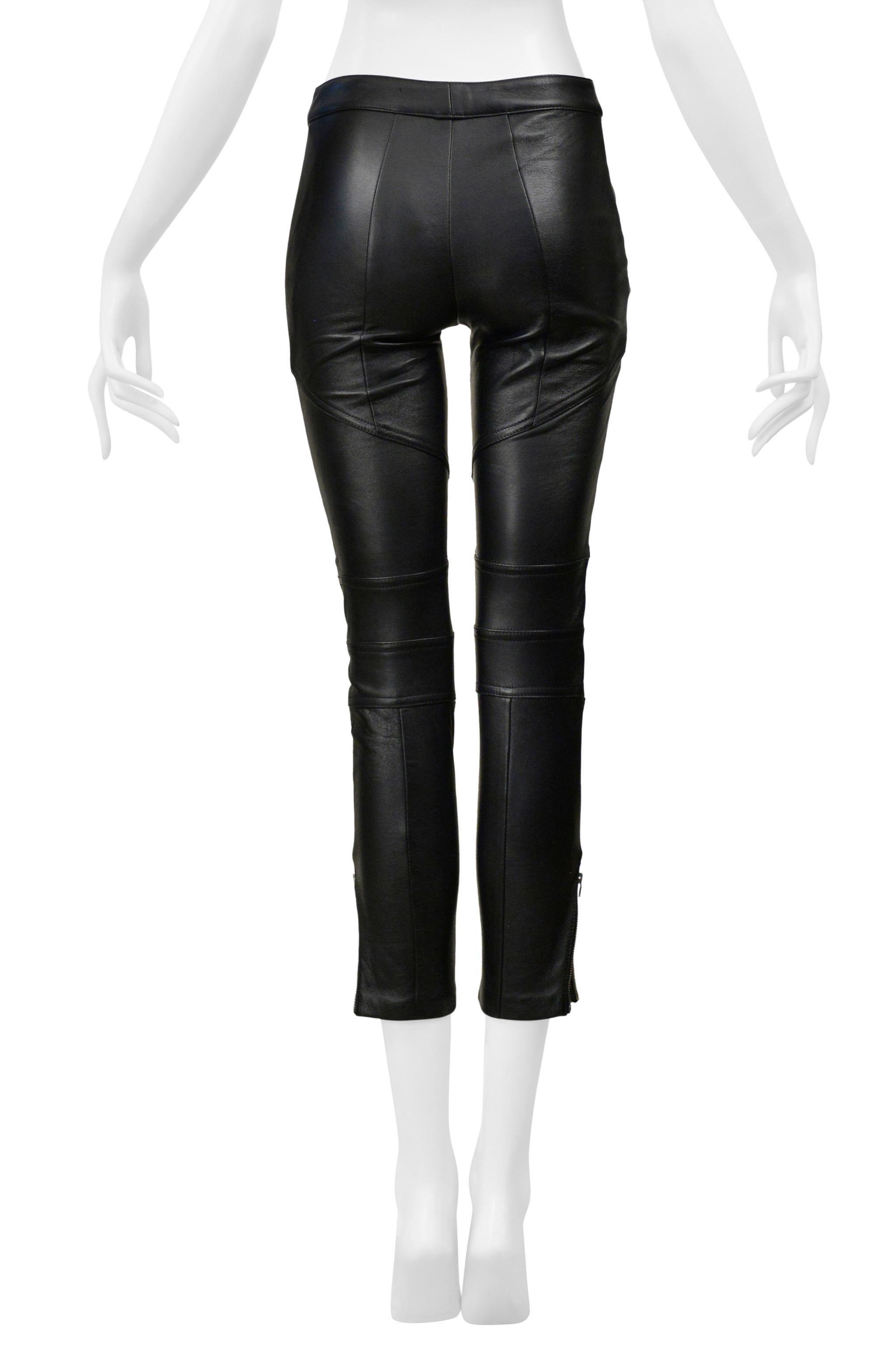 Saint Laurent Paris Pantalon Moto en cuir noir avec fermetures éclair 2016 en vente 2