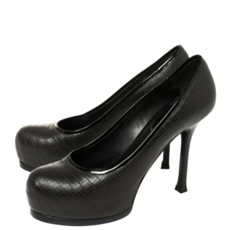 Saint Laurent Paris Black Lizard Embossed Leather Tribtoo Platform Pumps Size 36 In Good Condition For Sale In Dubai, Al Qouz 2