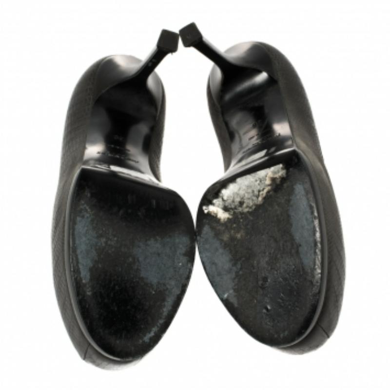 Saint Laurent Paris Black Lizard Embossed Leather Tribtoo Platform Pumps Size 36 For Sale 1