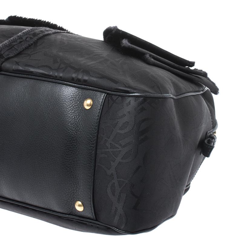 Saint Laurent Paris Black Nylon and Leather Duffle Bag In Good Condition In Dubai, Al Qouz 2