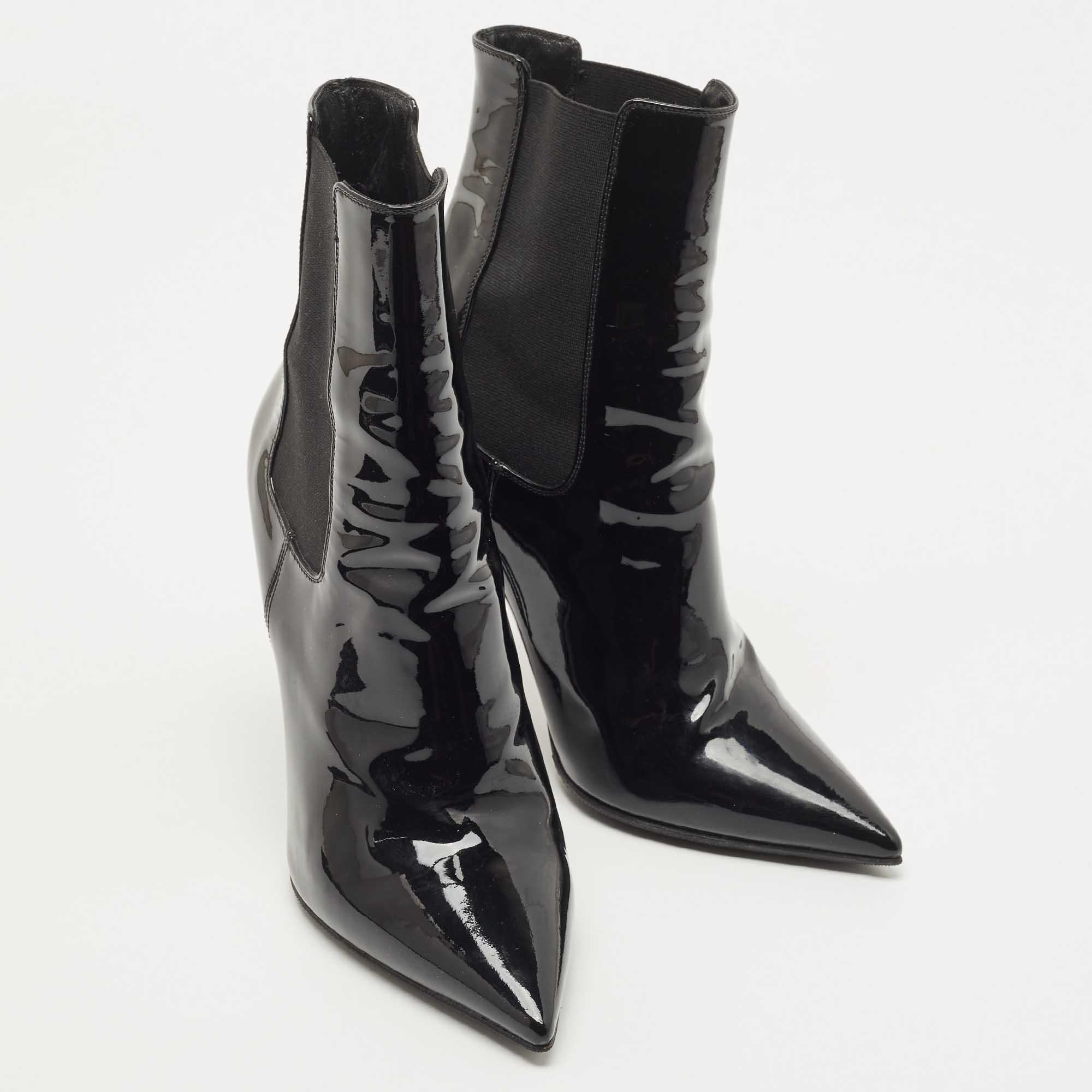 Saint Laurent Paris Black Patent Leather Opyum Pointed Toe Ankle Booties In Good Condition In Dubai, Al Qouz 2