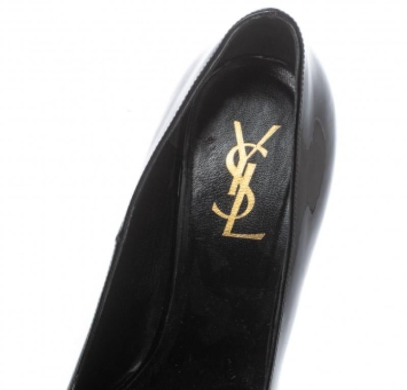 De las mujeres Saint Laurent Paris Bombas Tribtoo de charol negro talla 39 en venta