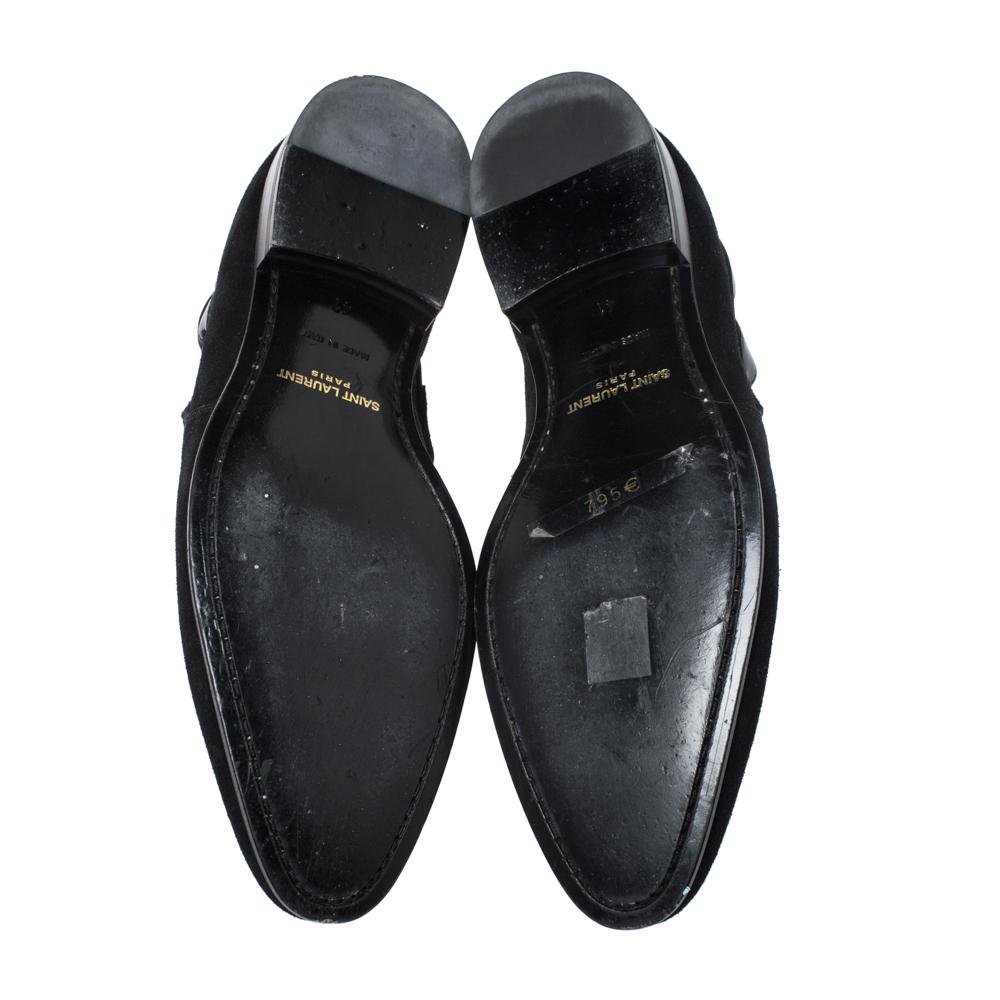 Saint Laurent Paris Black Suede Engraved Buckle Ankle Boots Size 41 In Good Condition In Dubai, Al Qouz 2