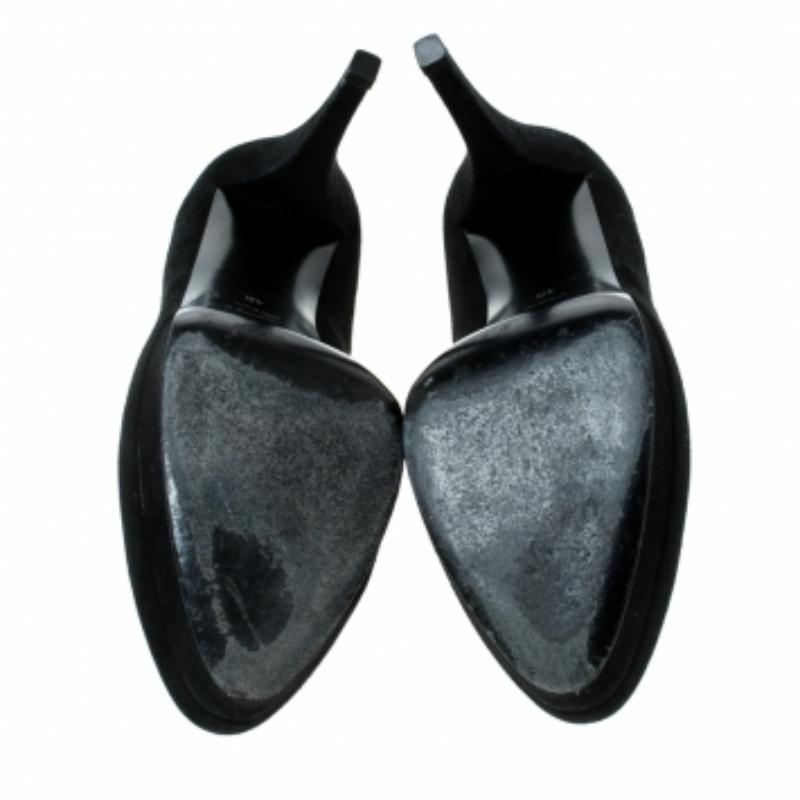 Saint Laurent Paris Black Suede Platform Pumps 40 en vente 1