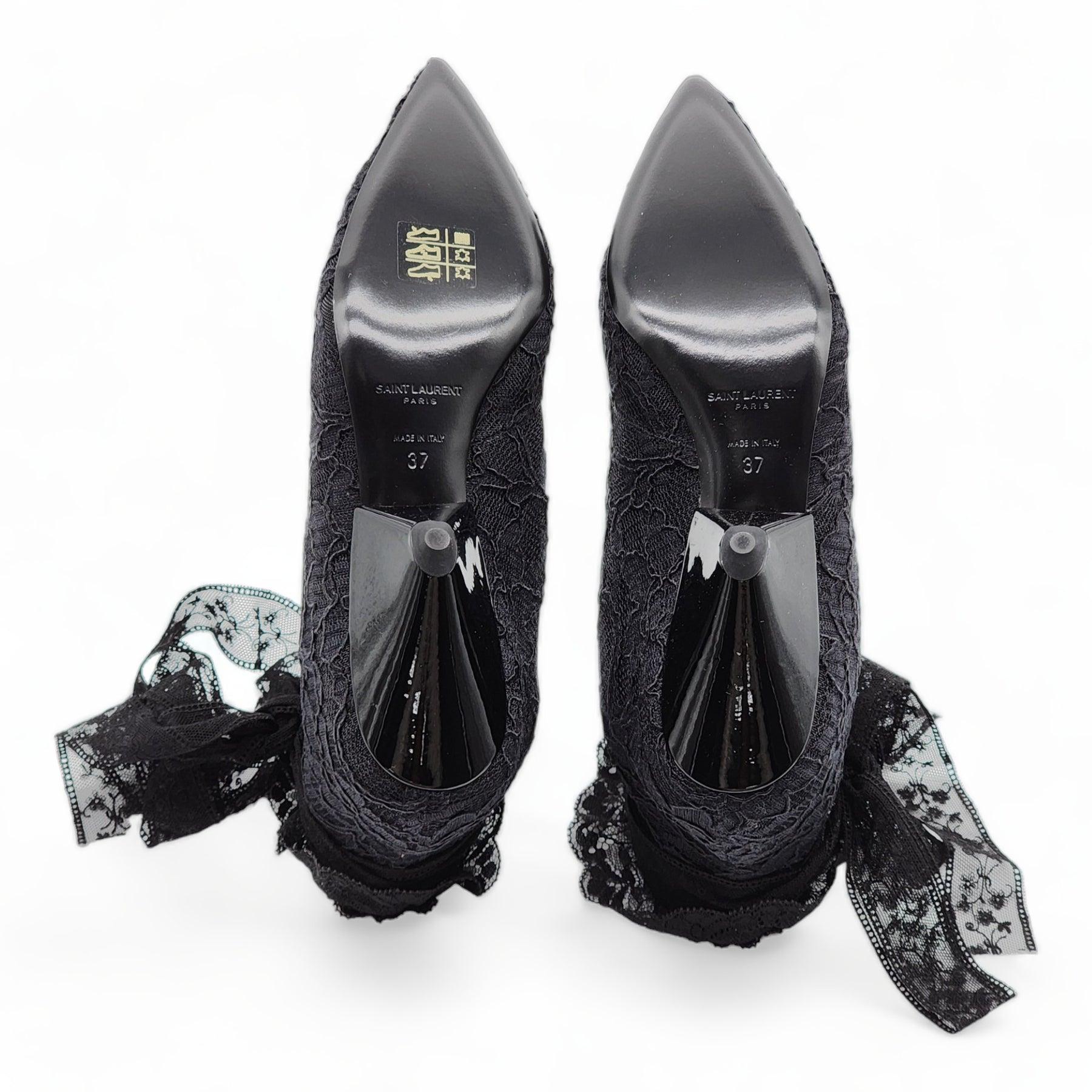 Saint Laurent Paris Blaze Lace Leather Ankle Boots In Excellent Condition For Sale In Los Angeles, CA