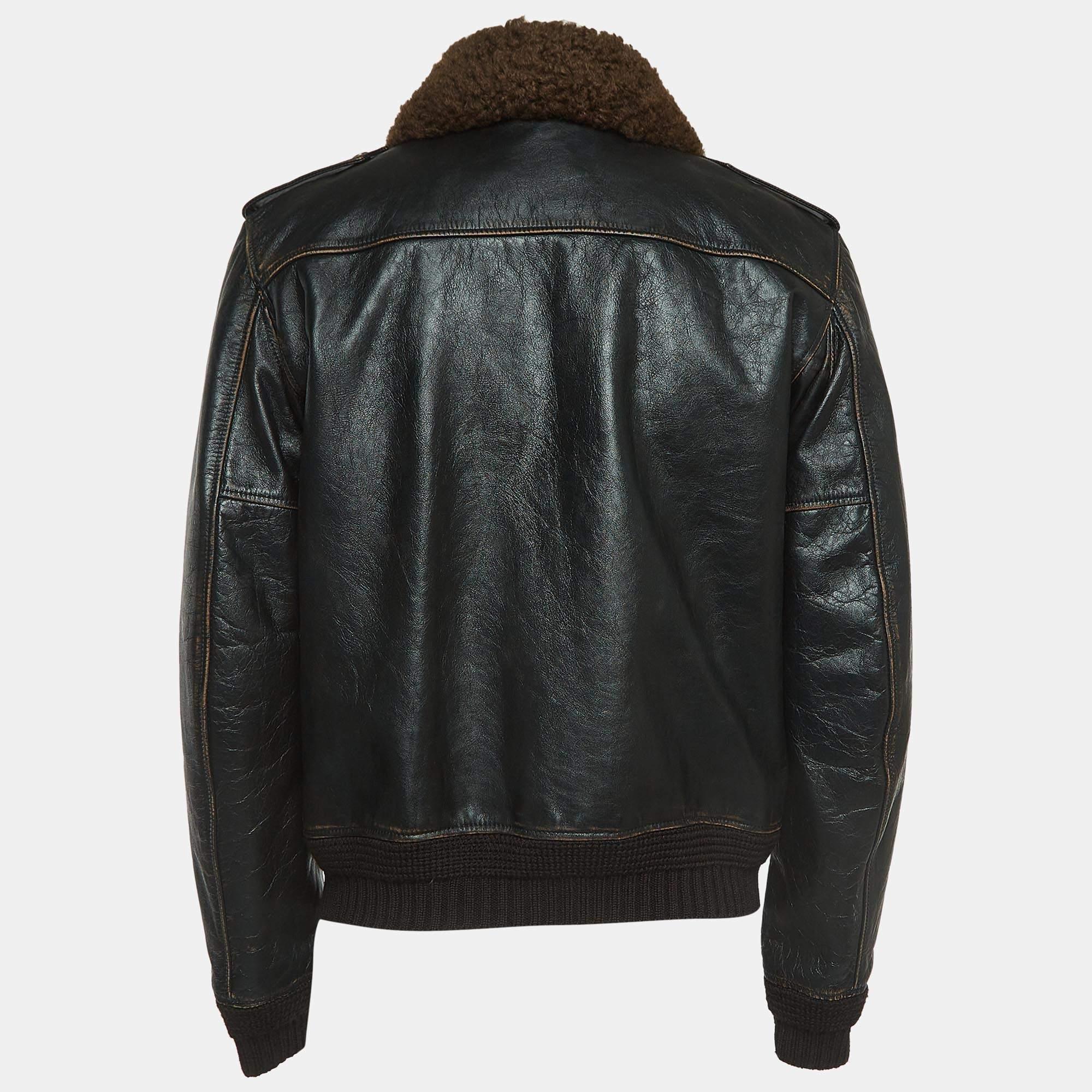 Infuse an extra dose of style into your outfit with this highly fashionable jacket. Tailored from quality materials, it embodies a contemporary vibe and is filled with functional characteristics.

