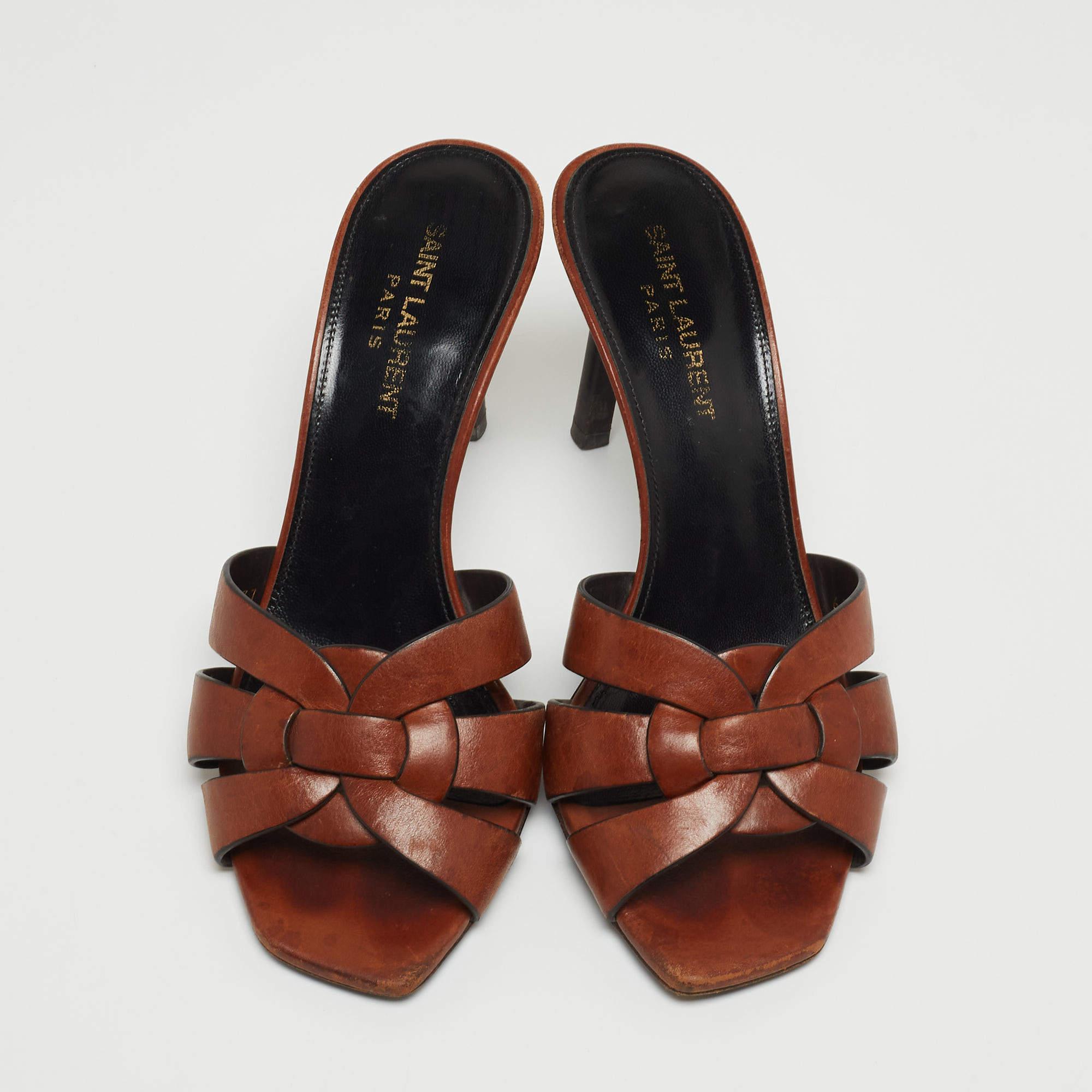 One of the most sought-after designs from Saint Laurent is their Tribute sandals. They are such a craze amongst fashionistas around the world, and it is time you own one yourself. These beauties are ideal for your spring-summer closet and are