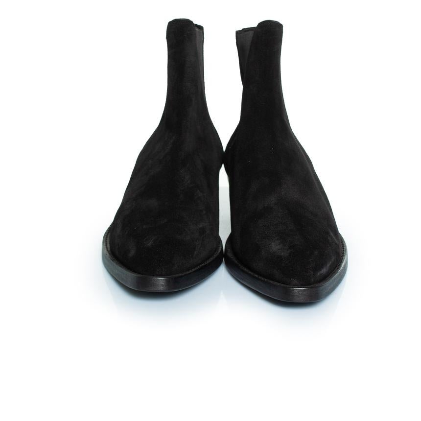 Saint Laurent, Paris Dakota Chelsea-Stiefel aus Wildleder im Zustand „Neu“ im Angebot in AMSTERDAM, NL