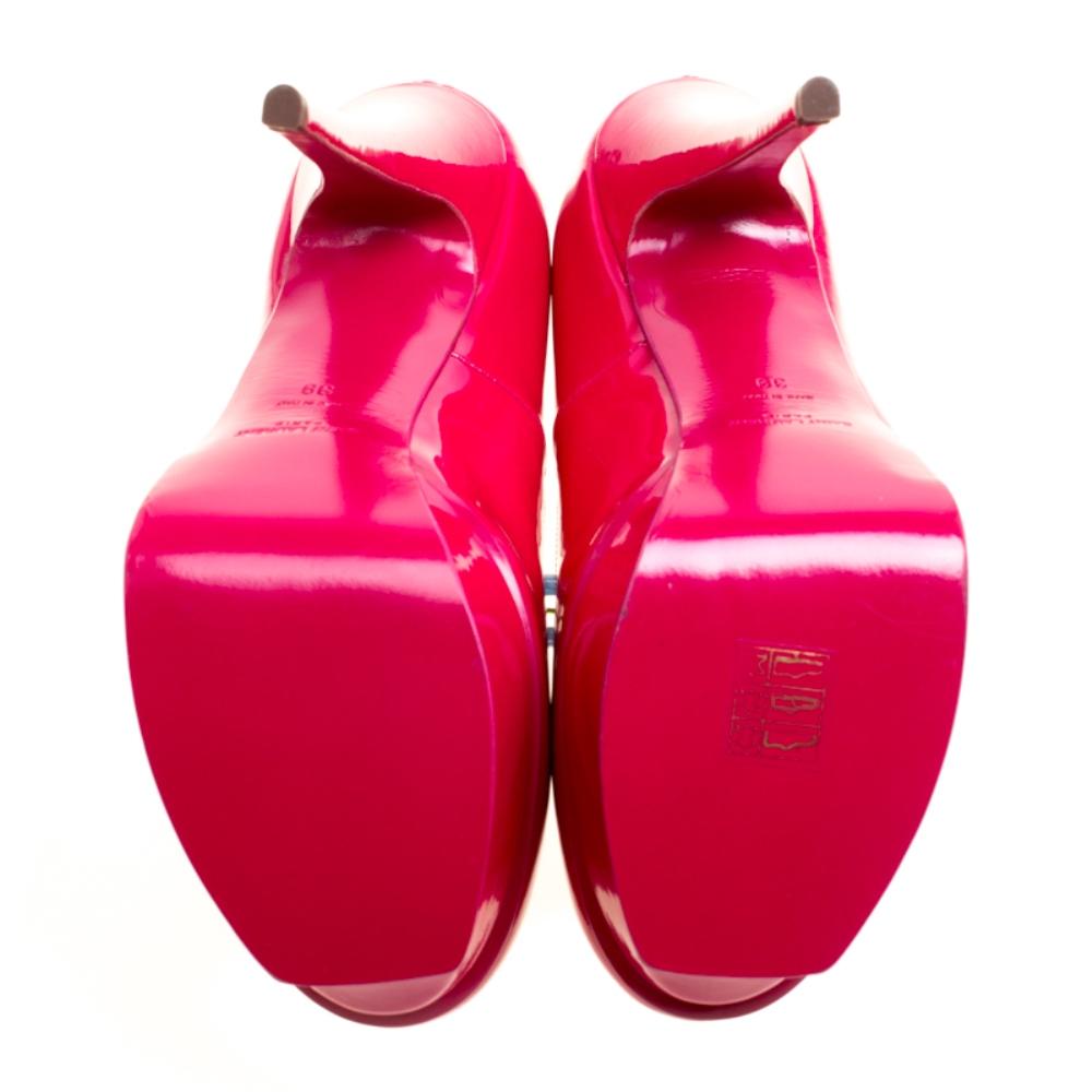 Saint Laurent Paris Fuschia Pink Patent Leather Tribute Platform Pumps Size 39 In New Condition In Dubai, Al Qouz 2