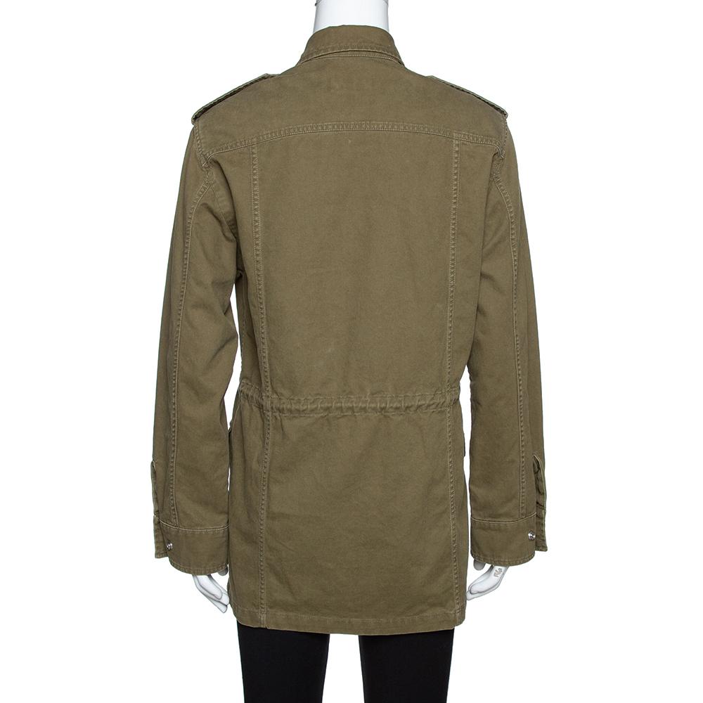 A classic jacket exuding a green hue is a piece that every modern-day fashionista must have. Coming from the house of Saint Laurent, this jacket is every bit stylish. Multiple pockets on the front and long sleeves make this Military jacket both
